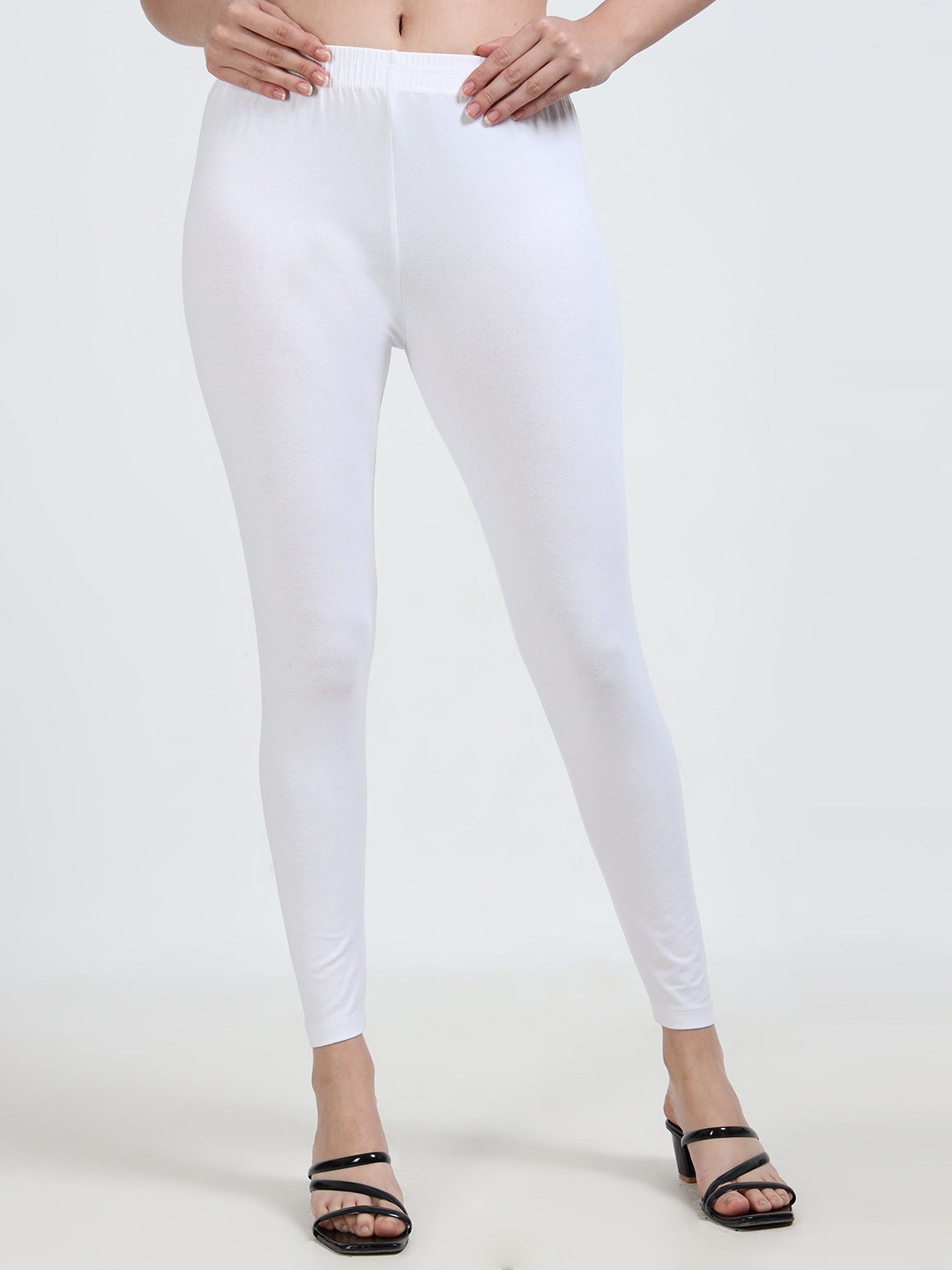 SOFLY White-01 Mid Rise Cotton Ankle Length Leggings