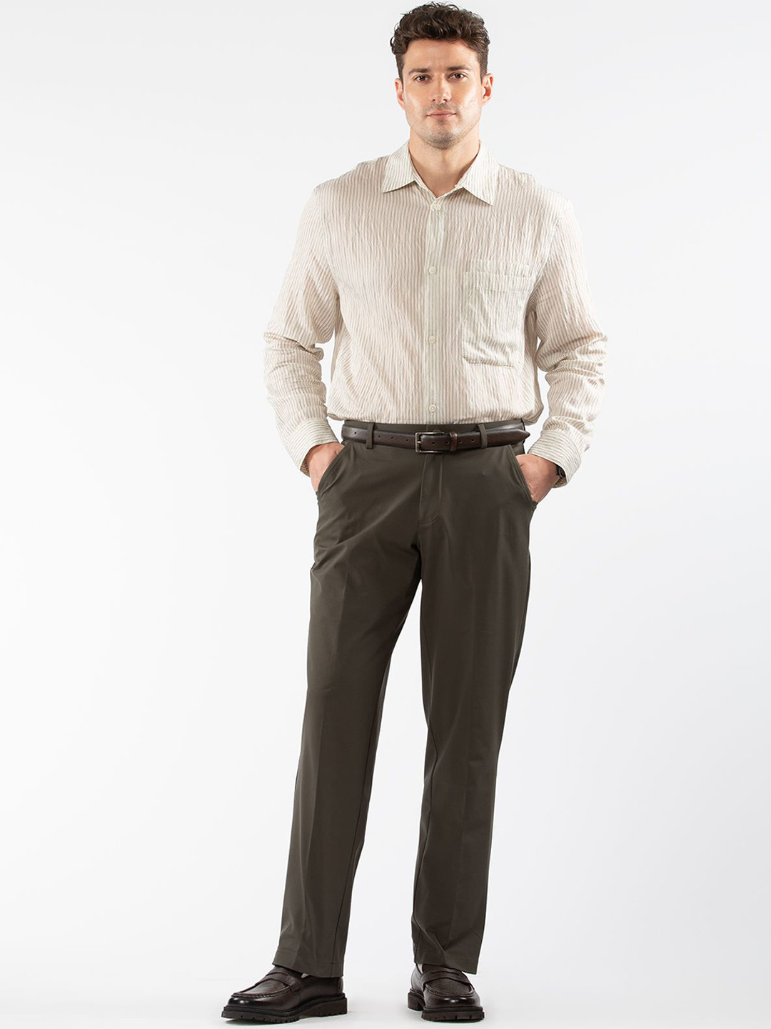 LOVE PANGOLIN High-Performance Straight Fit