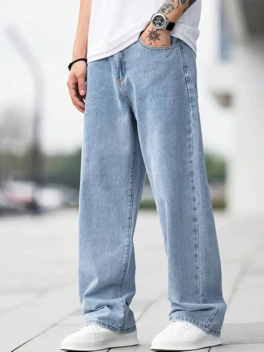 SZN Men Classic Boyfriend Fit Mid-Rise Stretchable Jeans