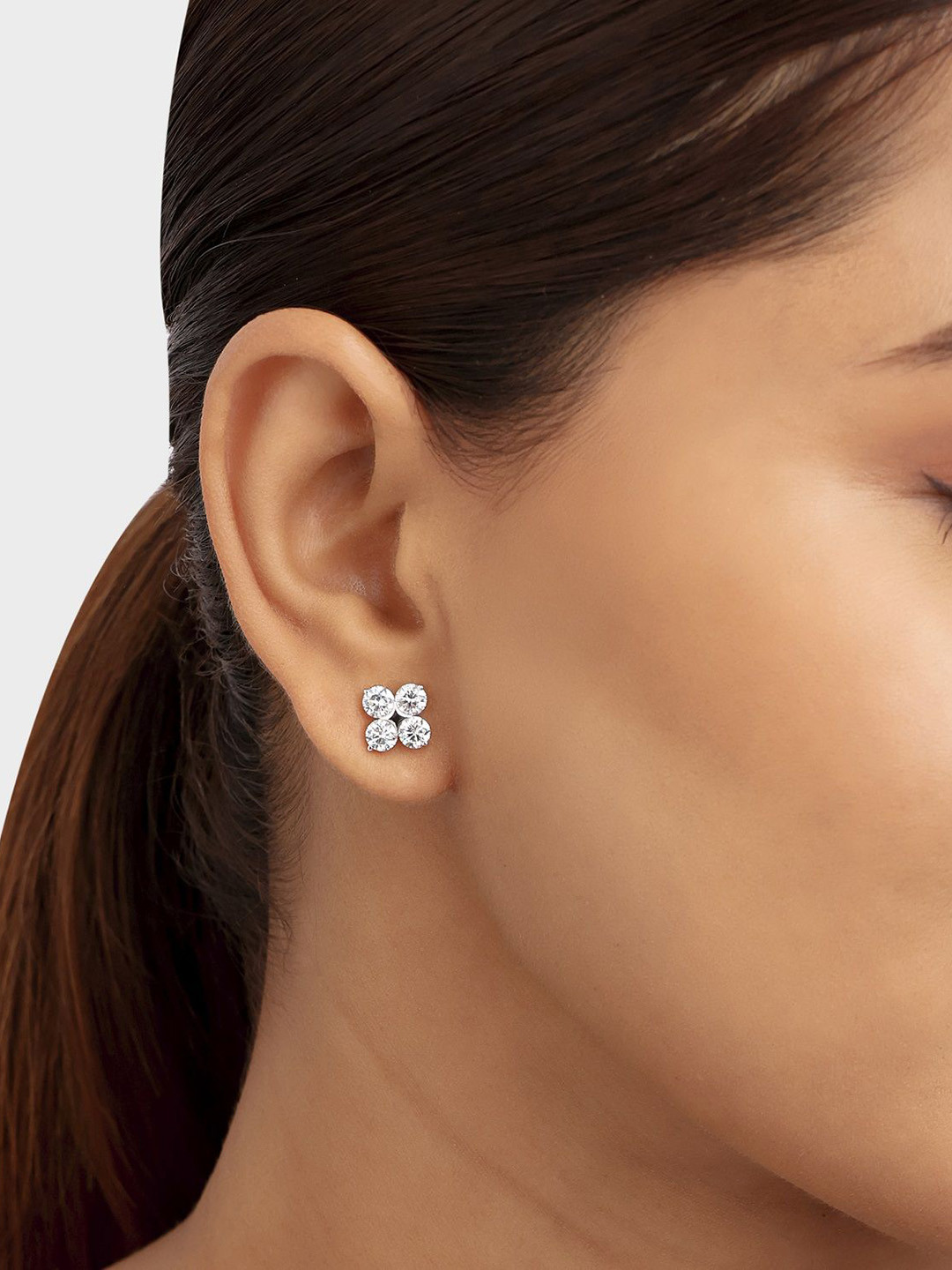 Crash.Club By CKC Women 18KT Gold Diamond Floral Stud Earrings - 3.24g