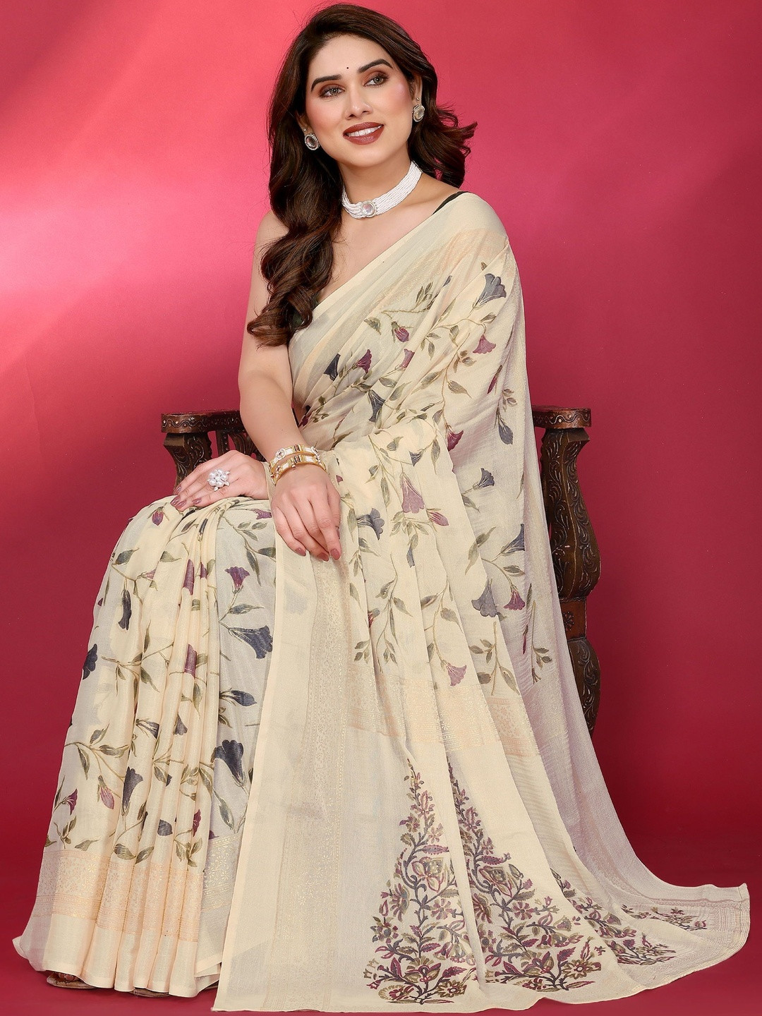 HERE&NOW Women Beige Floral Printed Poly Chiffon Saree