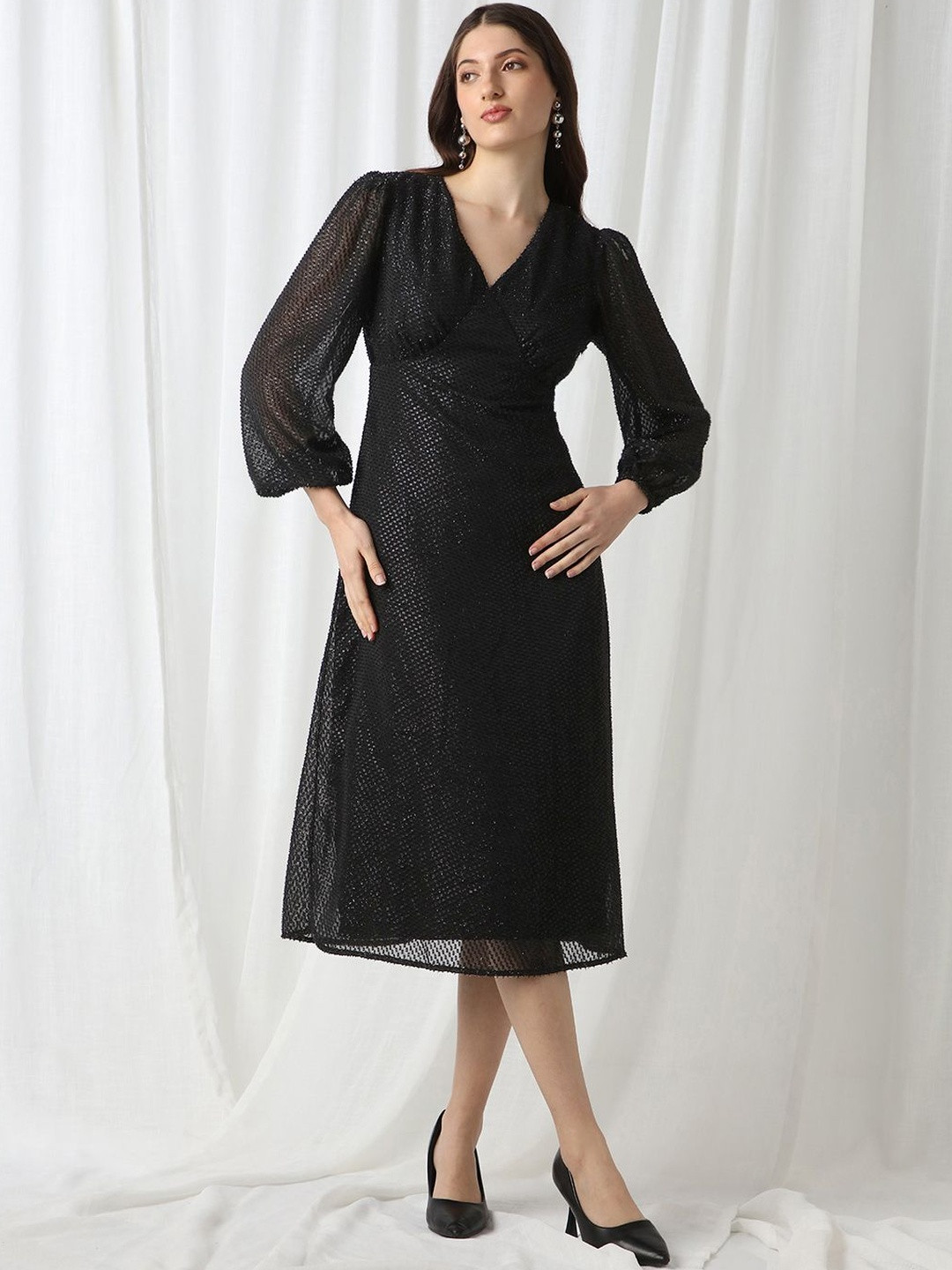 Globus V-Neck Bishop Sleeve Georgette Fit & Flare Midi Dress