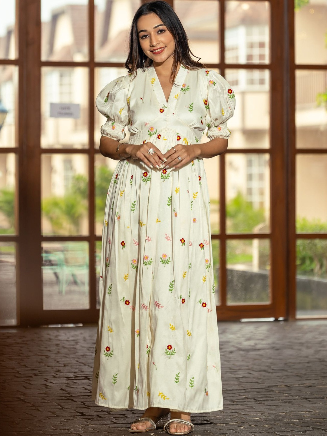 indian rani Women Floral Embroidered Empire Maxi Dresses