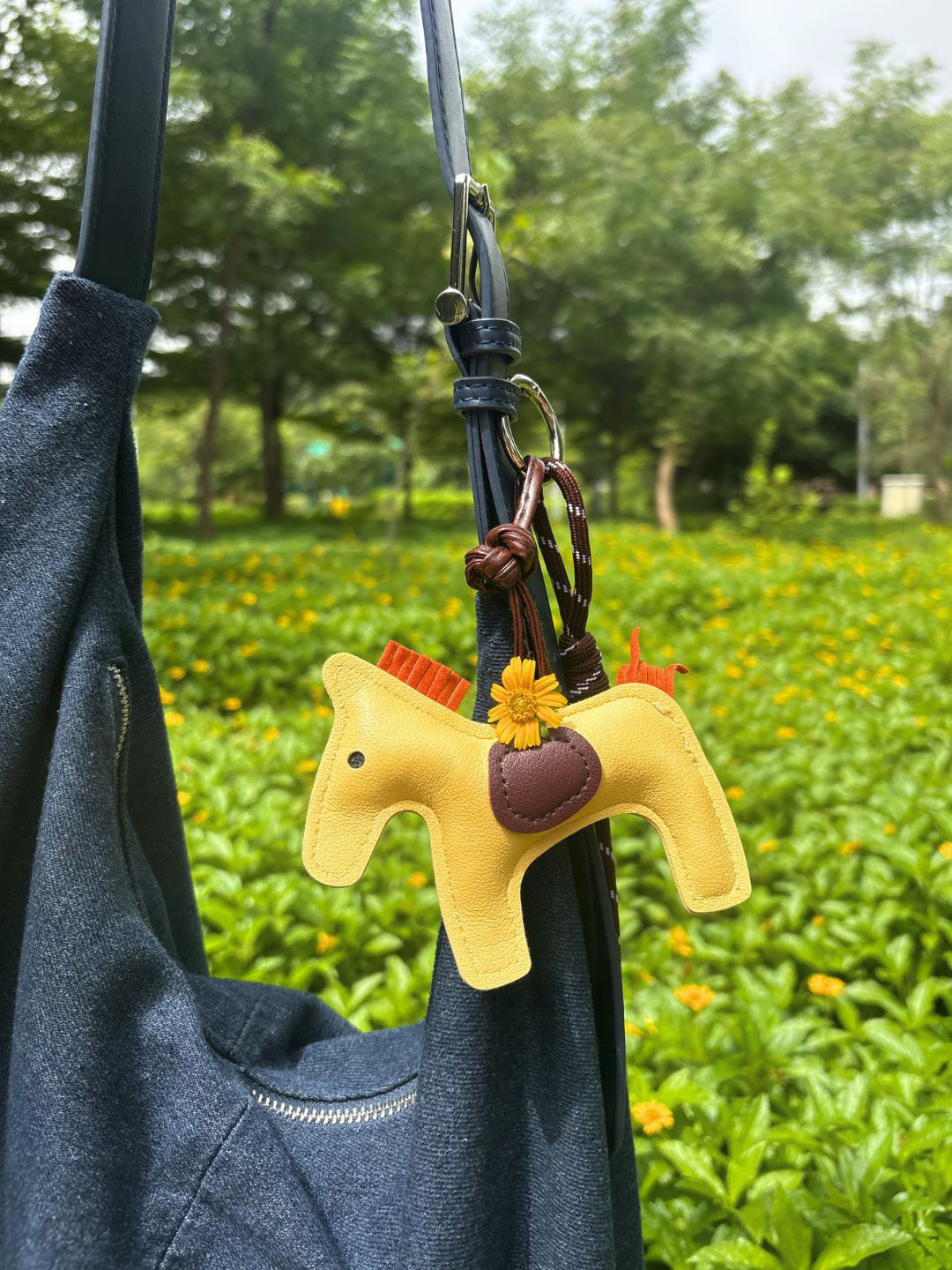 EcoRight Buttercup Animal-Themed Bag Charm