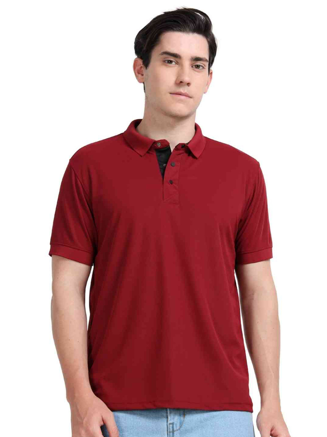 AMIGOS Men Solid Polo Collar T-shirt