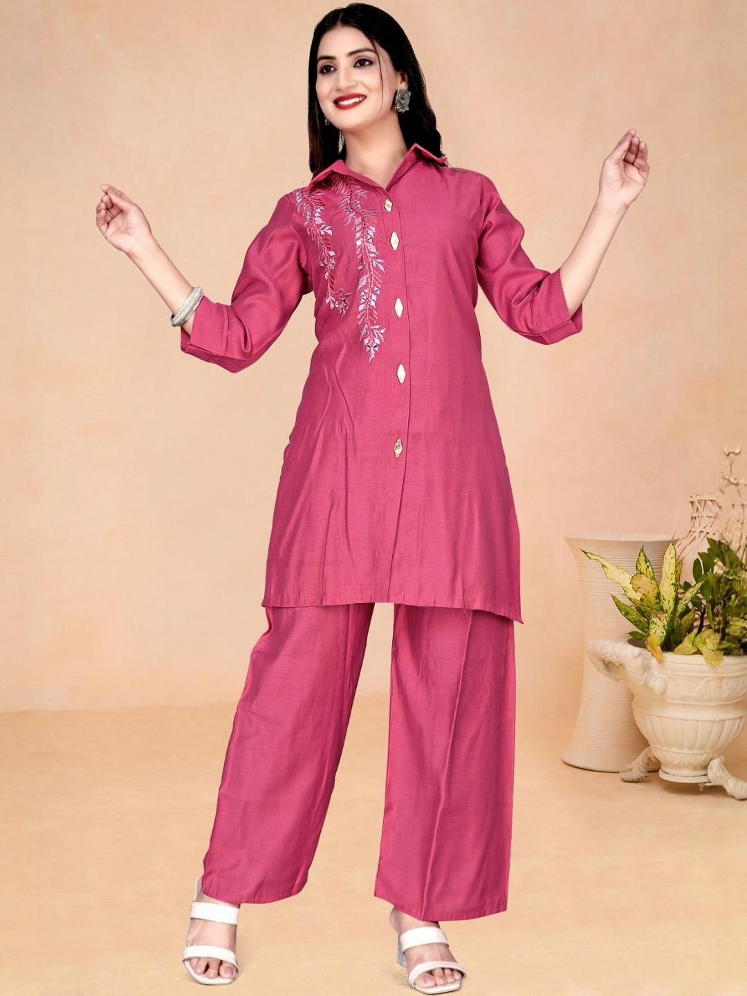Fashion SAY Women Onion Pure Silk Embroidered Co-Ord Set
