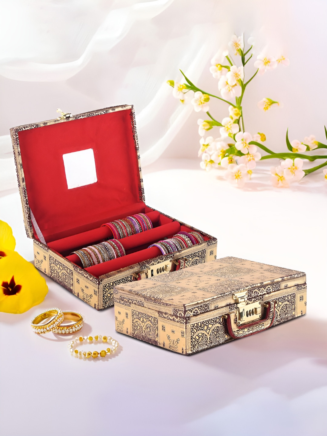 RUBOXA Gold-Toned 2 Pieces Flower Wooden 3-Rod Jewellery Organisers With Number Lock