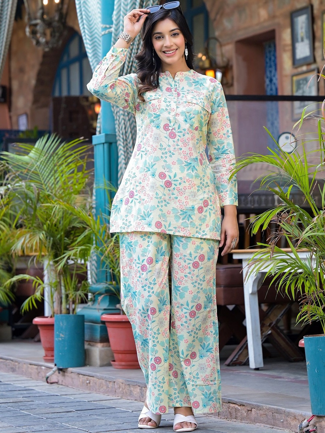PIROKI Women Multi Colored Floral Print Pure Cotton Tunic With Trouser