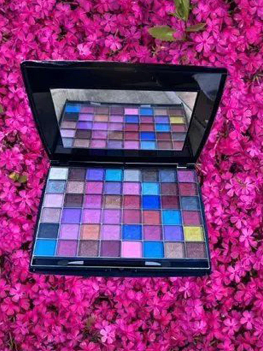 Skin Oza 48 Color Shimmer Eyeshadow Palette - 50 g