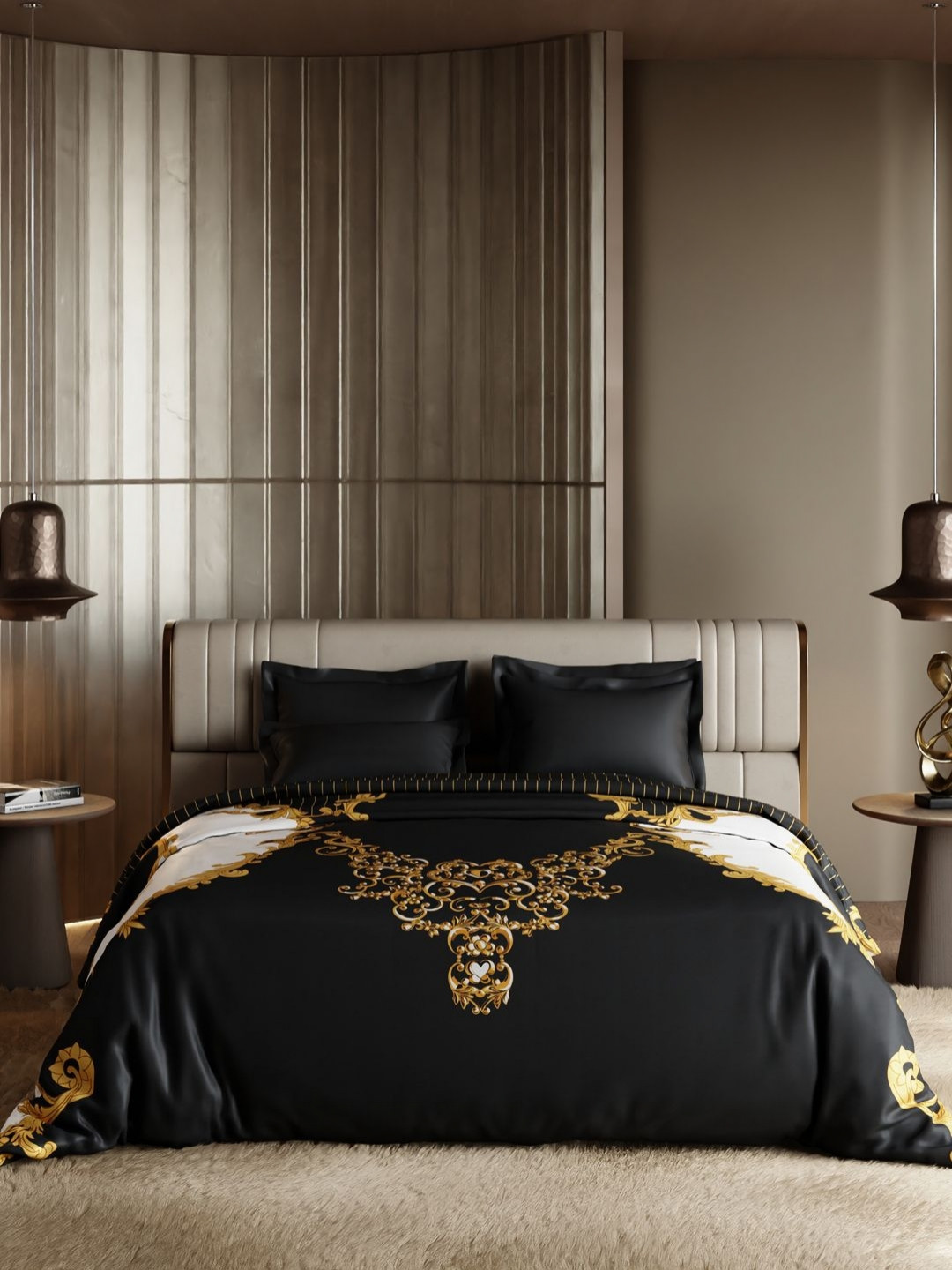 Stoa Paris Black & White Abstract Printed AC Room 150 GSM King Bed Comforter