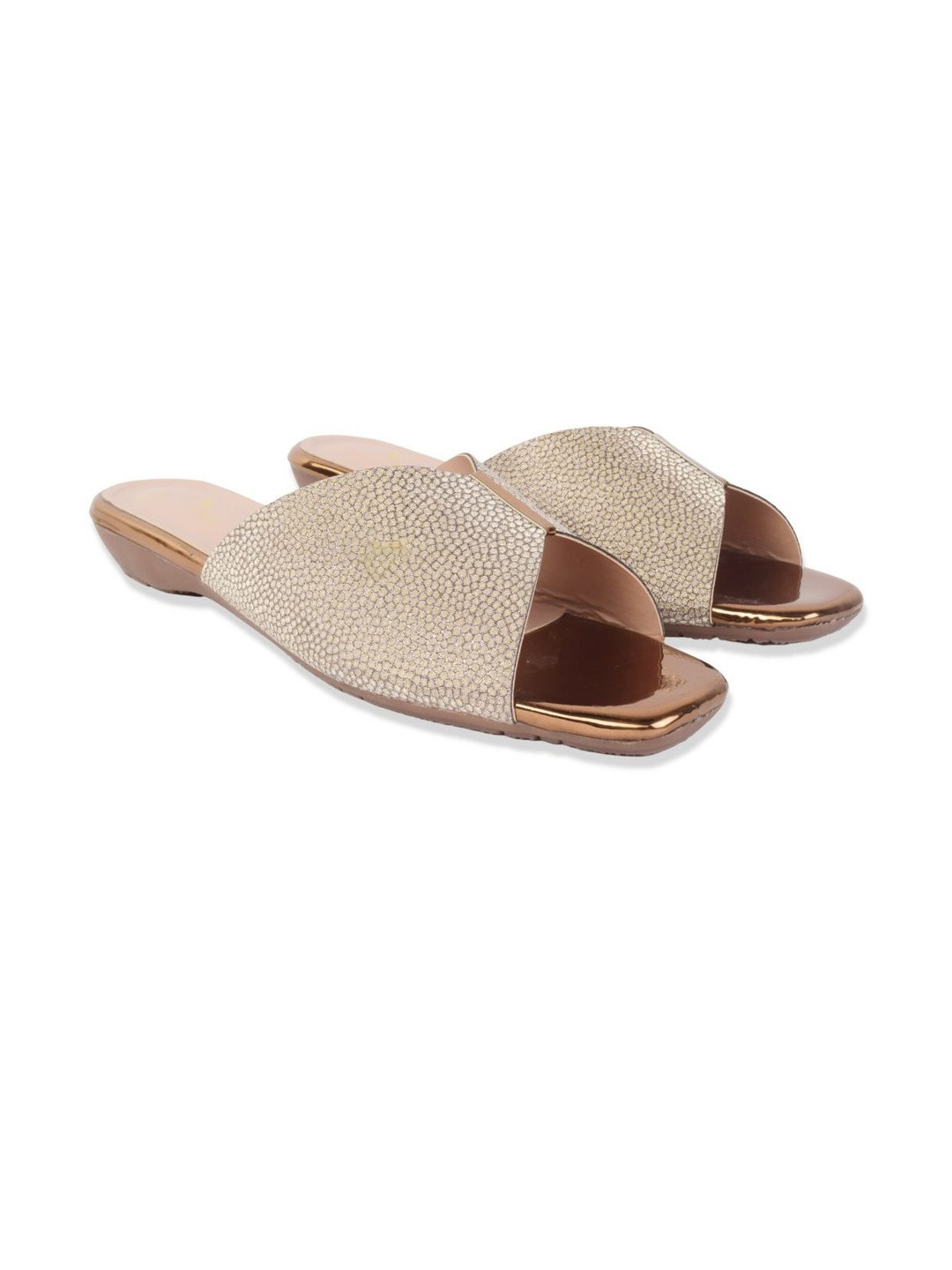 XE Looks Women Slip-On Flats with Textured Shimmer Upper