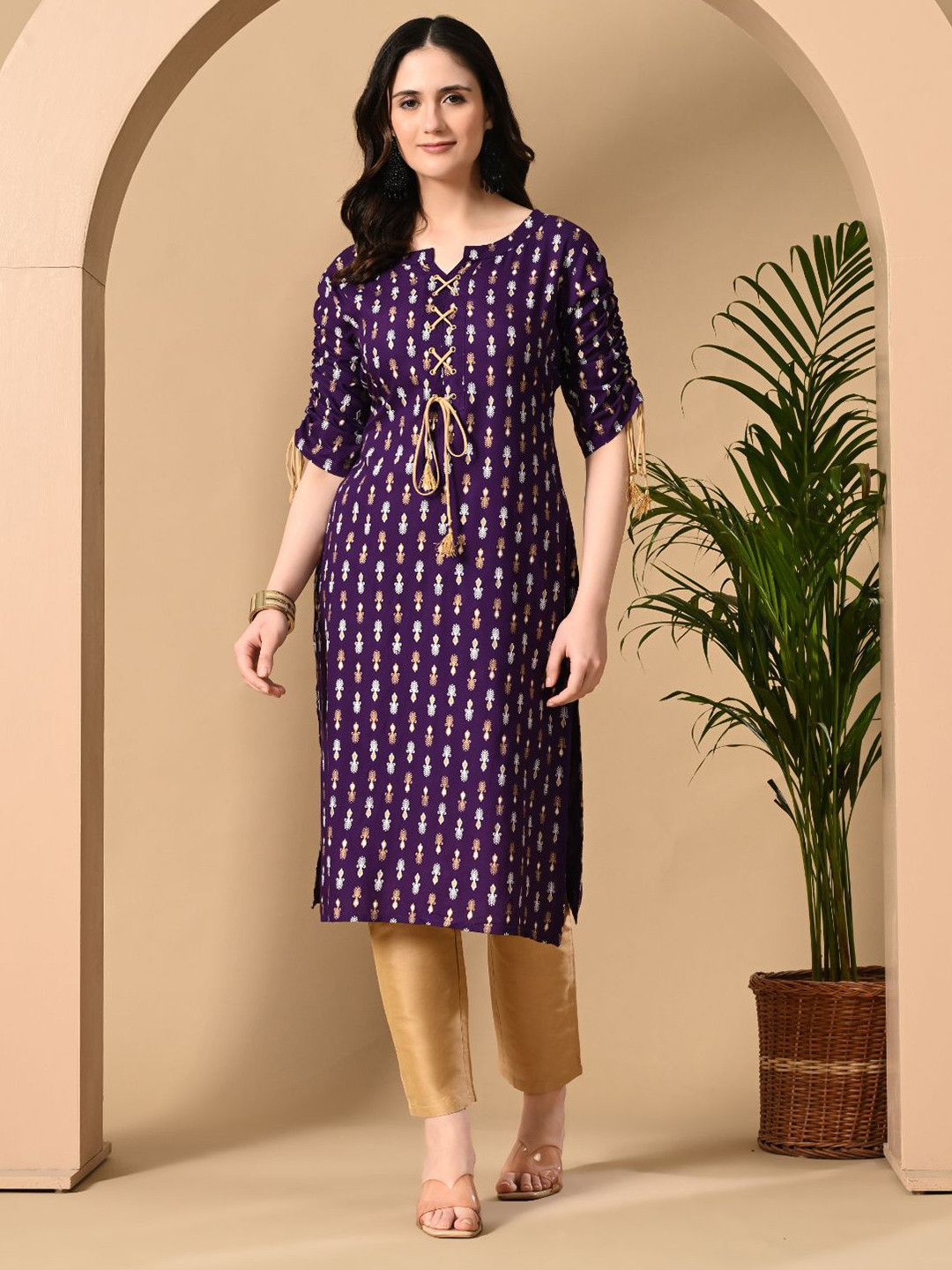 ftDiva Floral Printed Corset-Style Neckline Straight Kurta