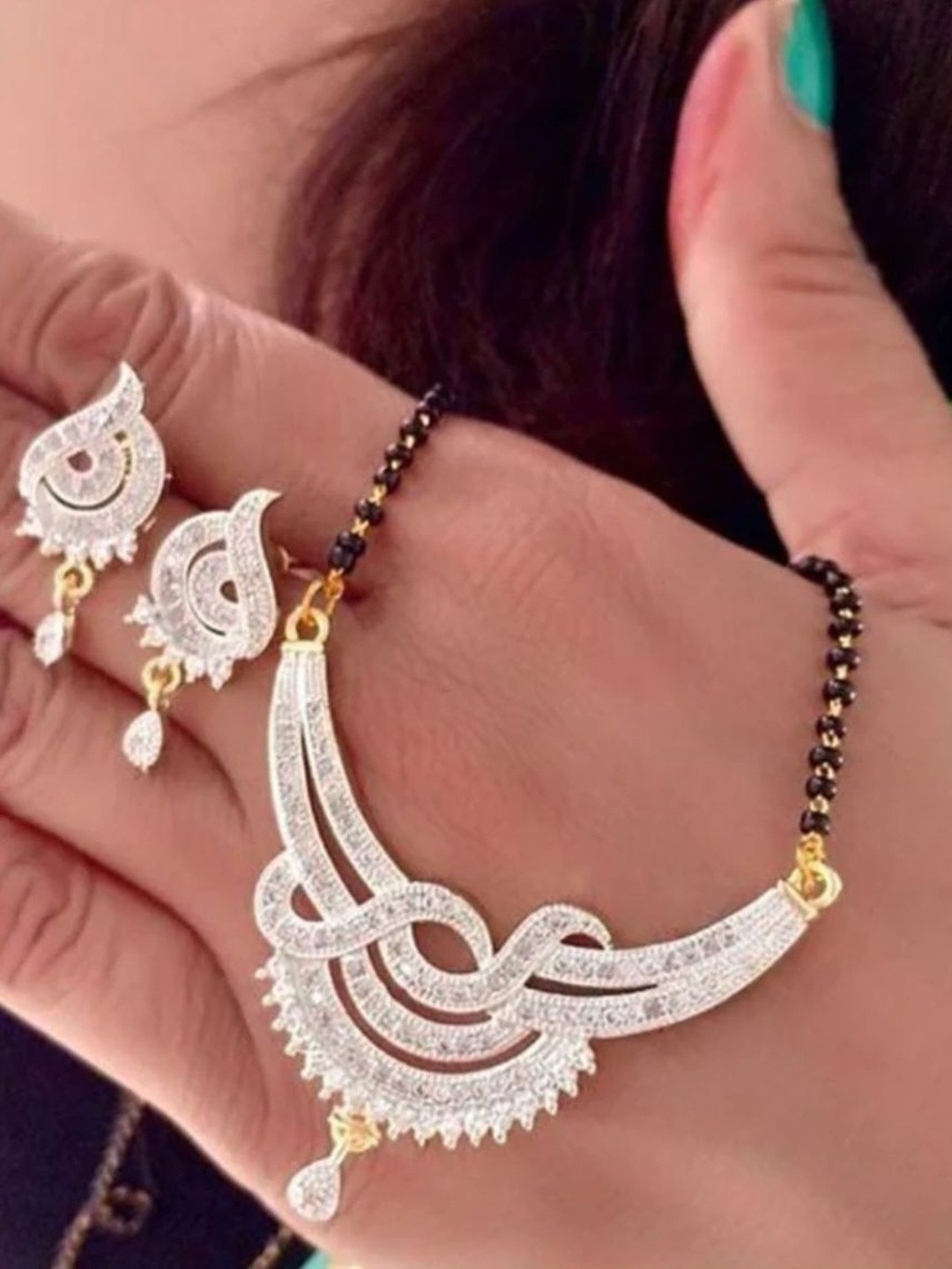 ADITYA COLLECTION Women Sparkling Stones Studded Jewellery Set