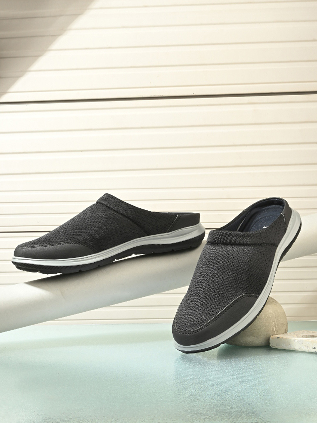 YOU LIKE Men Mesh Clogs