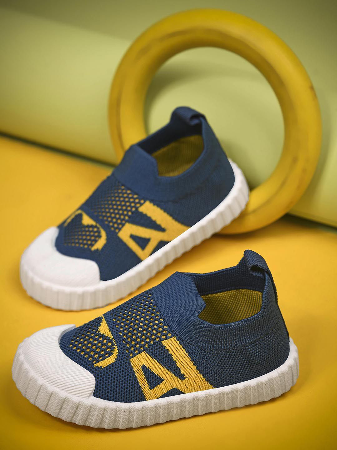 Crazyly Boys Woven Design Slip On Sneakers