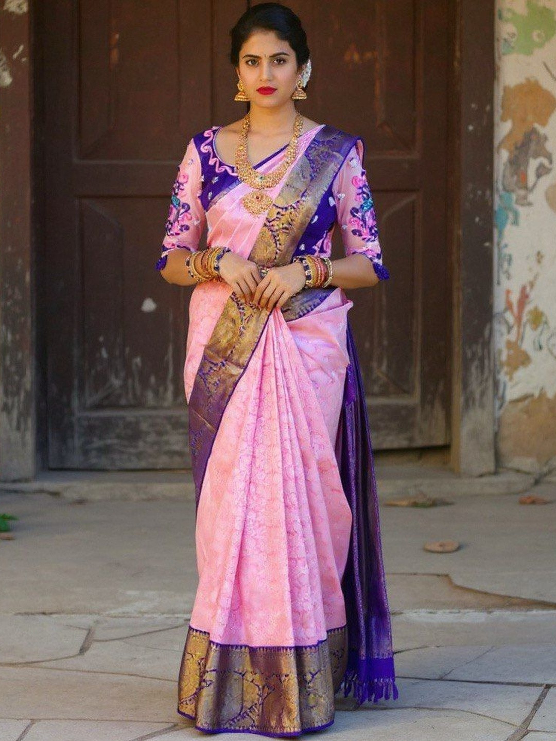 VILLE FASHION Women Lavender Sarees