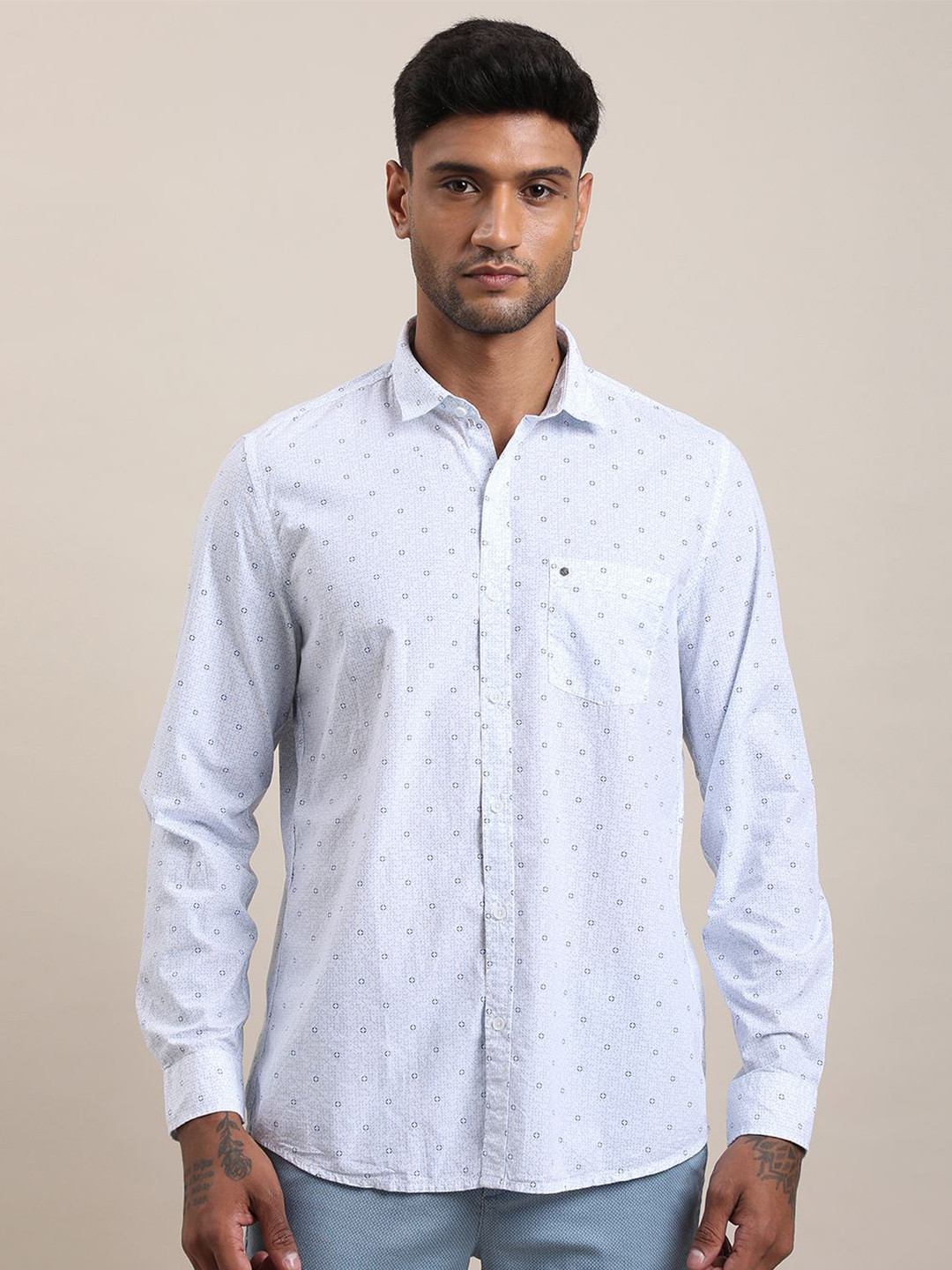 Turtle Relaxed Slim Fit Geometric Printed Pure Cotton Shirt