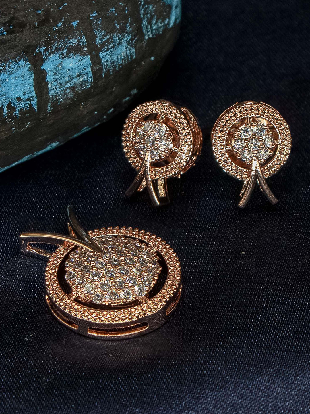 Manikya Rose Gold Plated American Diamond Stone Studded Pendant With Studs