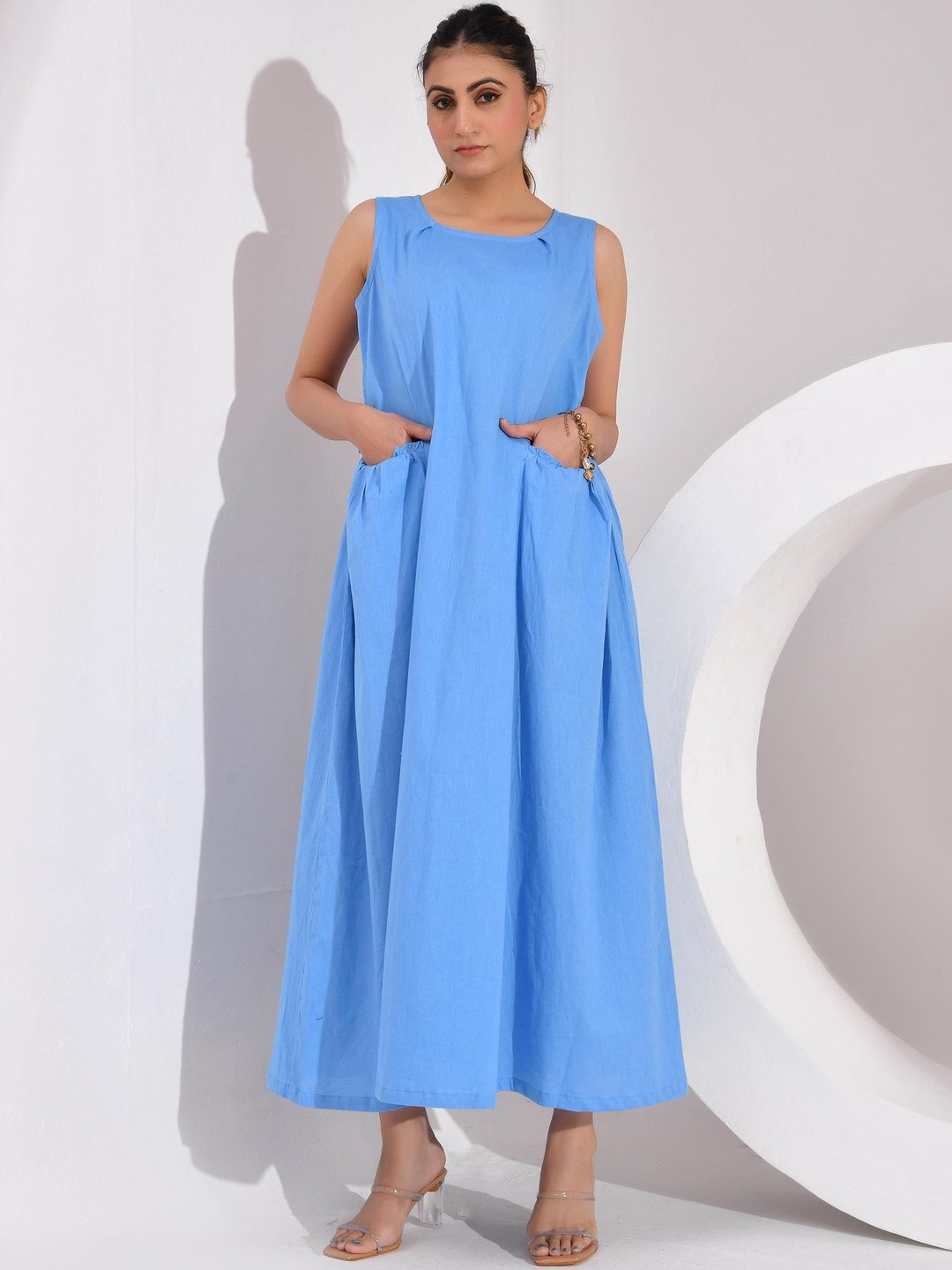 SIDDHO HUM Women Gathered or Pleated Cotton Maxi Dress