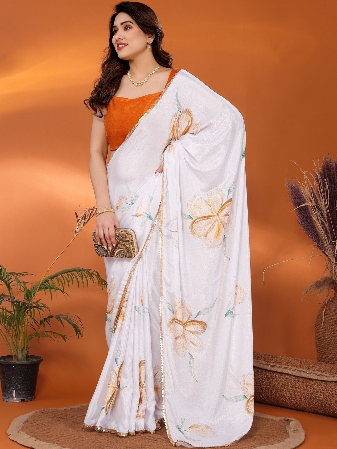 DIVASTRI Women Orange & White Floral Chinon Chiffon Saree With Foil Work