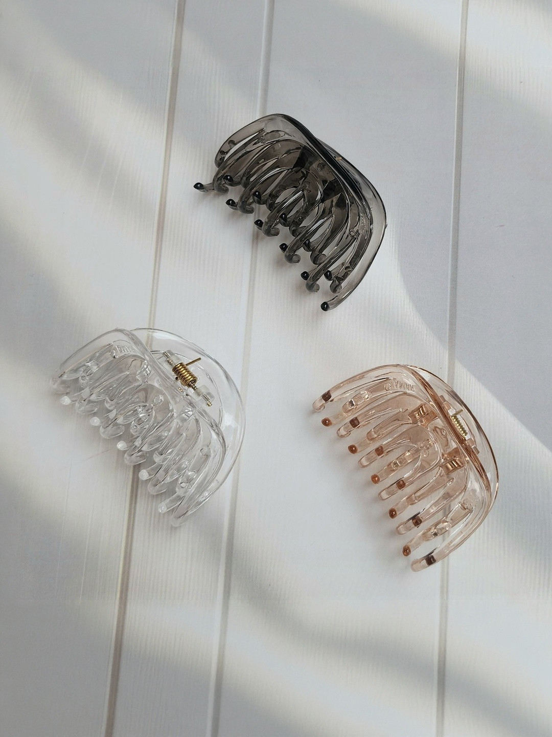 DIVASTRI Set of 3 Transparent Claw Clips