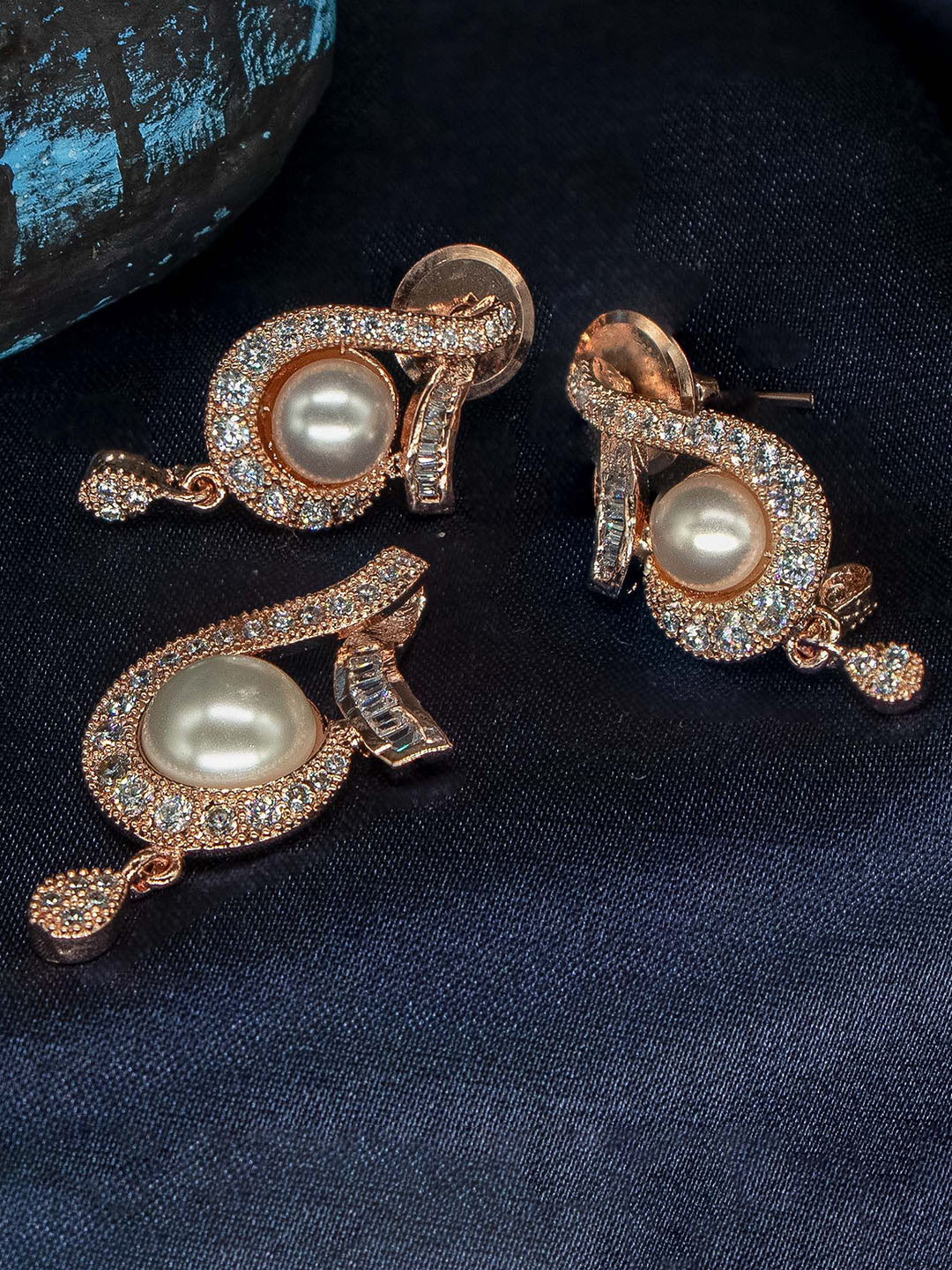 Manikya Rose Gold Plated American Diamond Stone Studded Pendant With Studs
