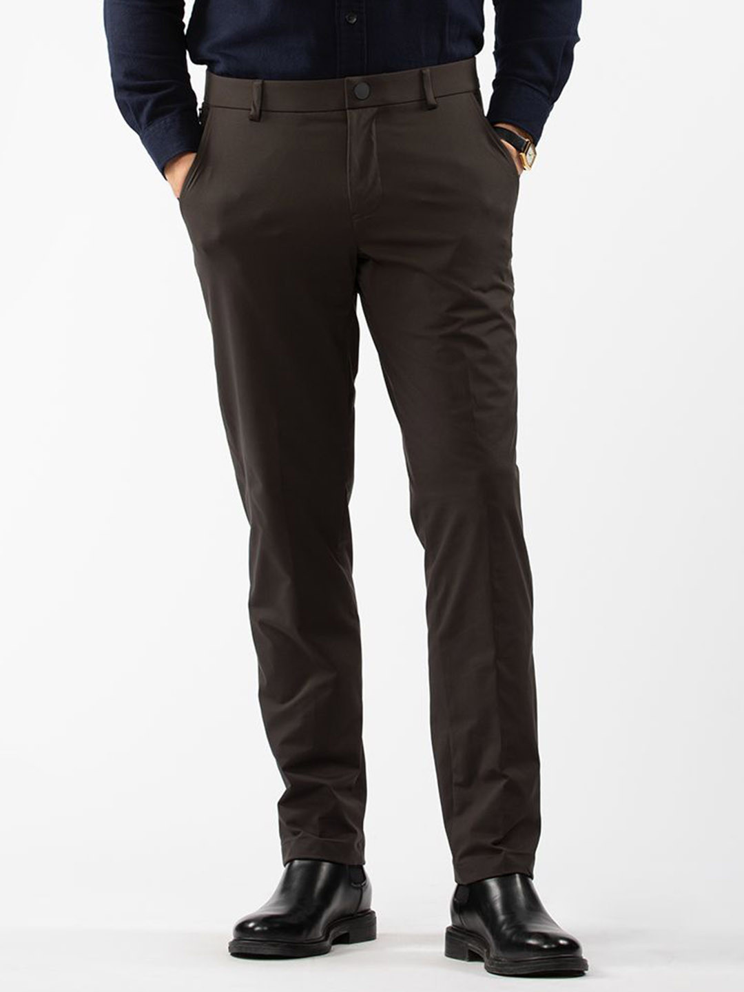 LOVE PANGOLIN High-Performance Tapered Fit