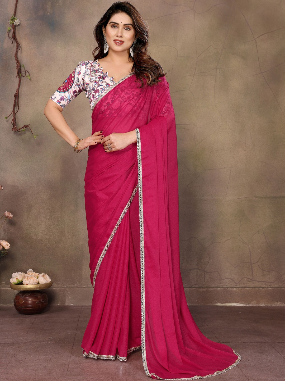 DIVASTRI Poly Georgette Lace Border Saree