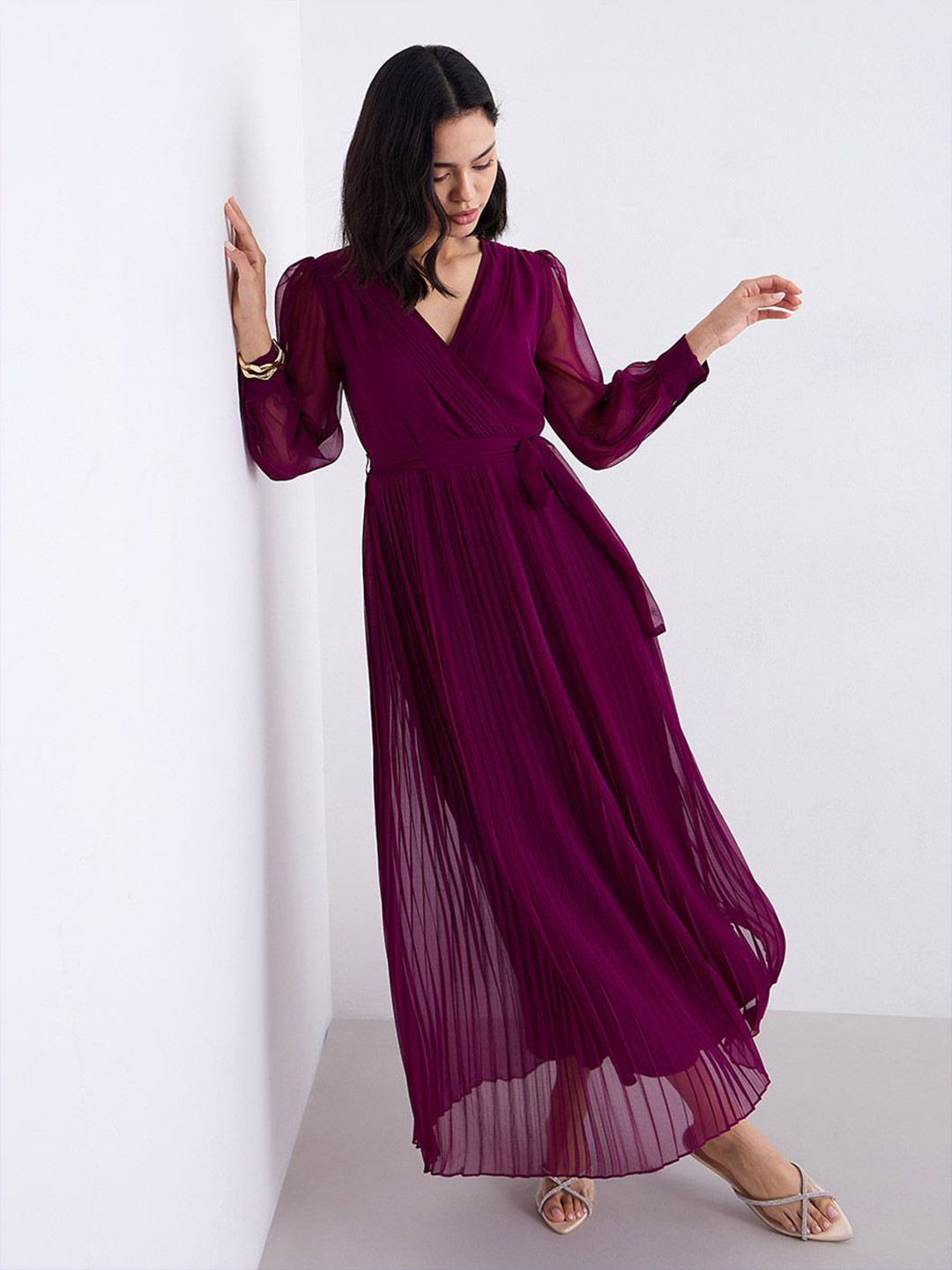 Styli Women V-Neck Long Cuffed Sleeves Accordion Pleats Wrap Maxi Dress