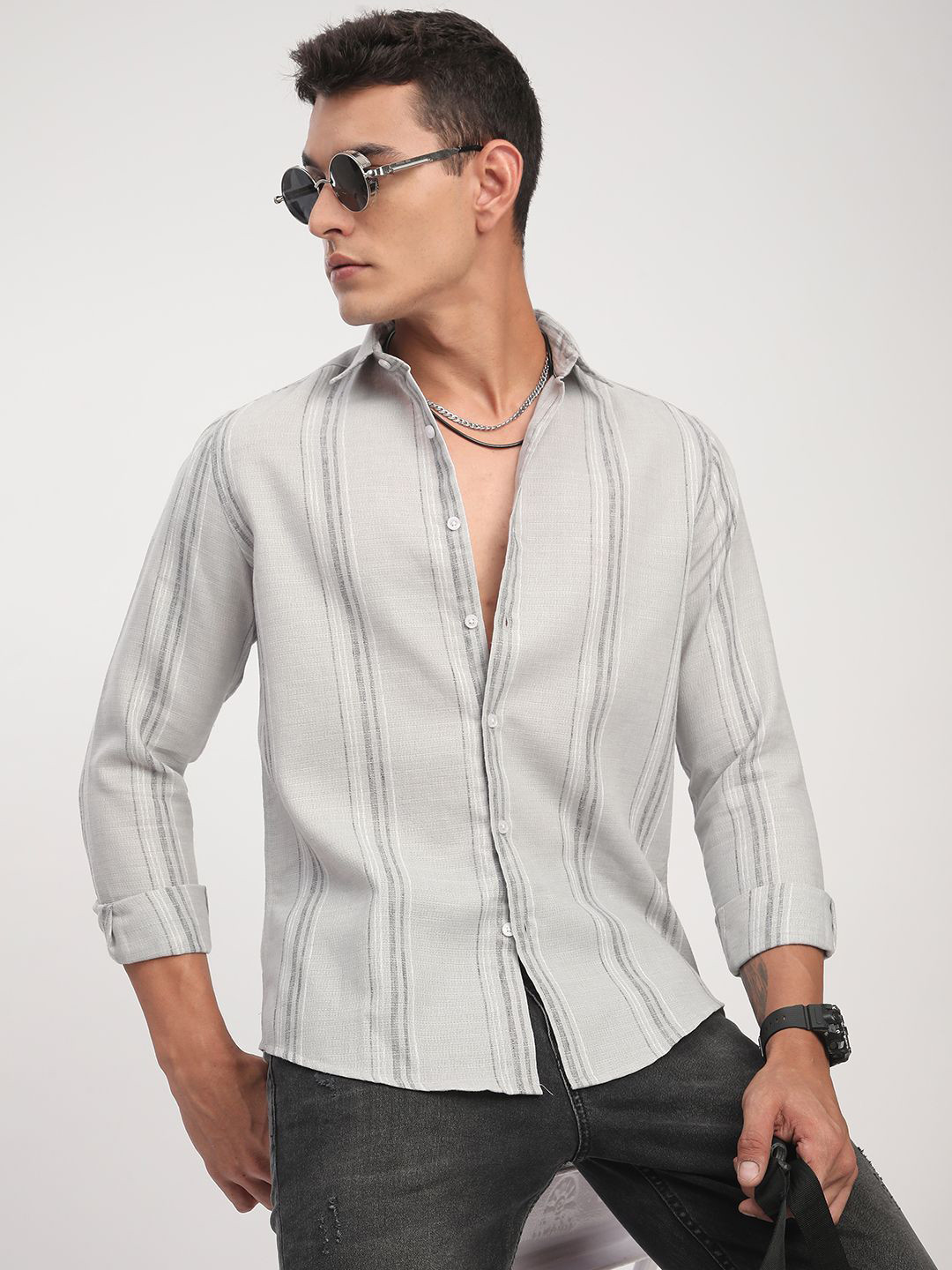 VASTRADO Men Classic Fit Vertical Striped Spread Collar Cotton Casual Shirt