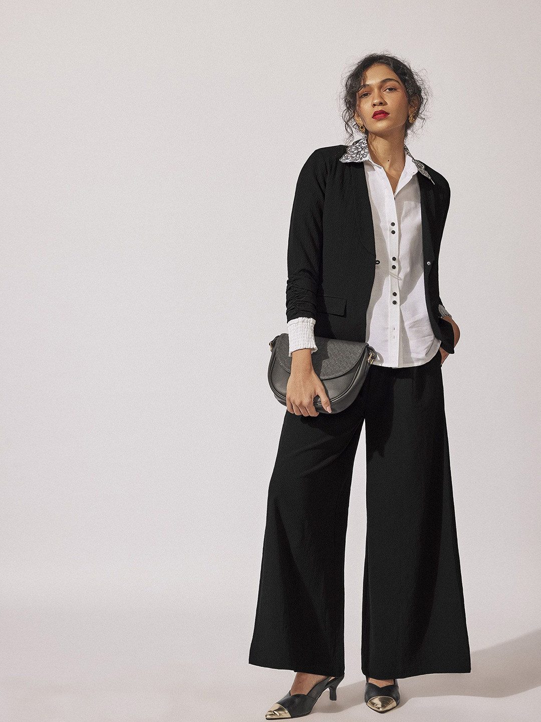 The Label Life Comfort-Fit Ruched Sleeves Single Breasted Blazer