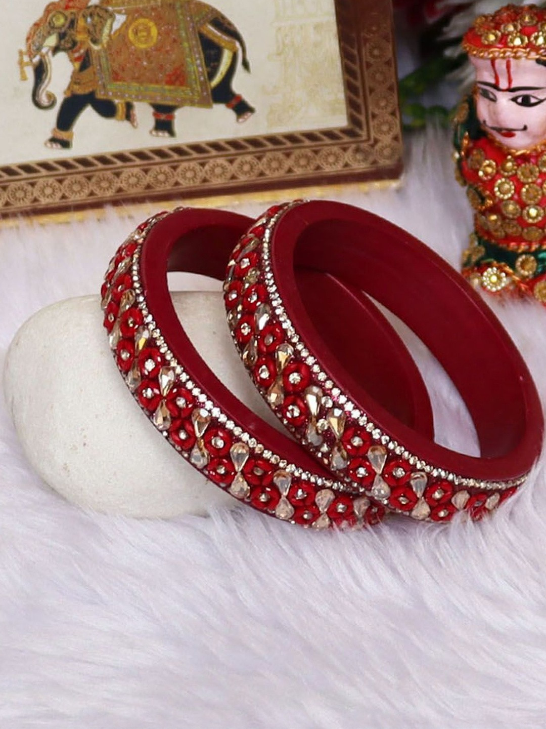 TAJ BRIDAL STORE Set Of 2 Kundan Studded Lac Bangles