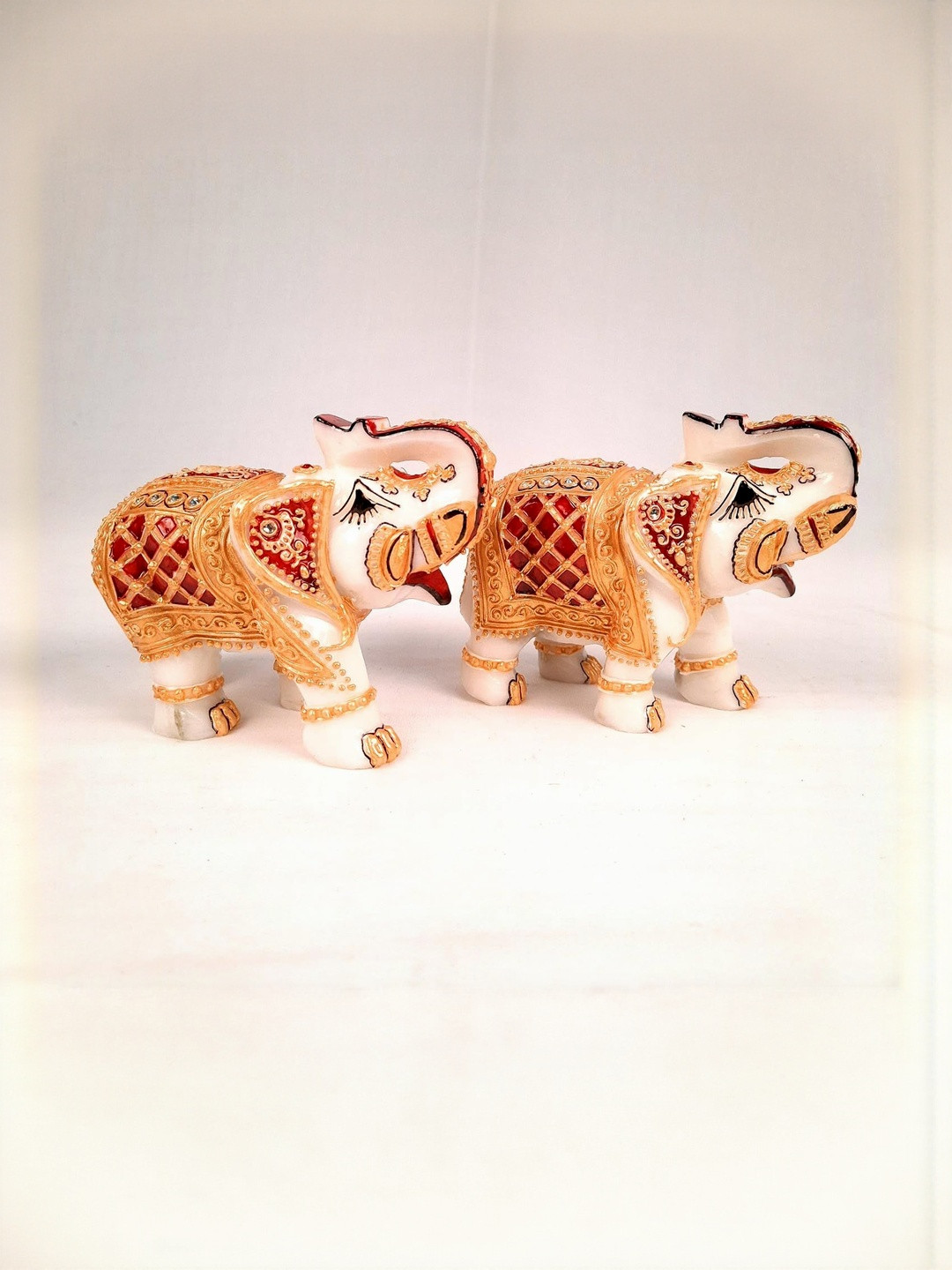 apka mart Set of 2 Multicoloured Elephant Figurine Showpiece