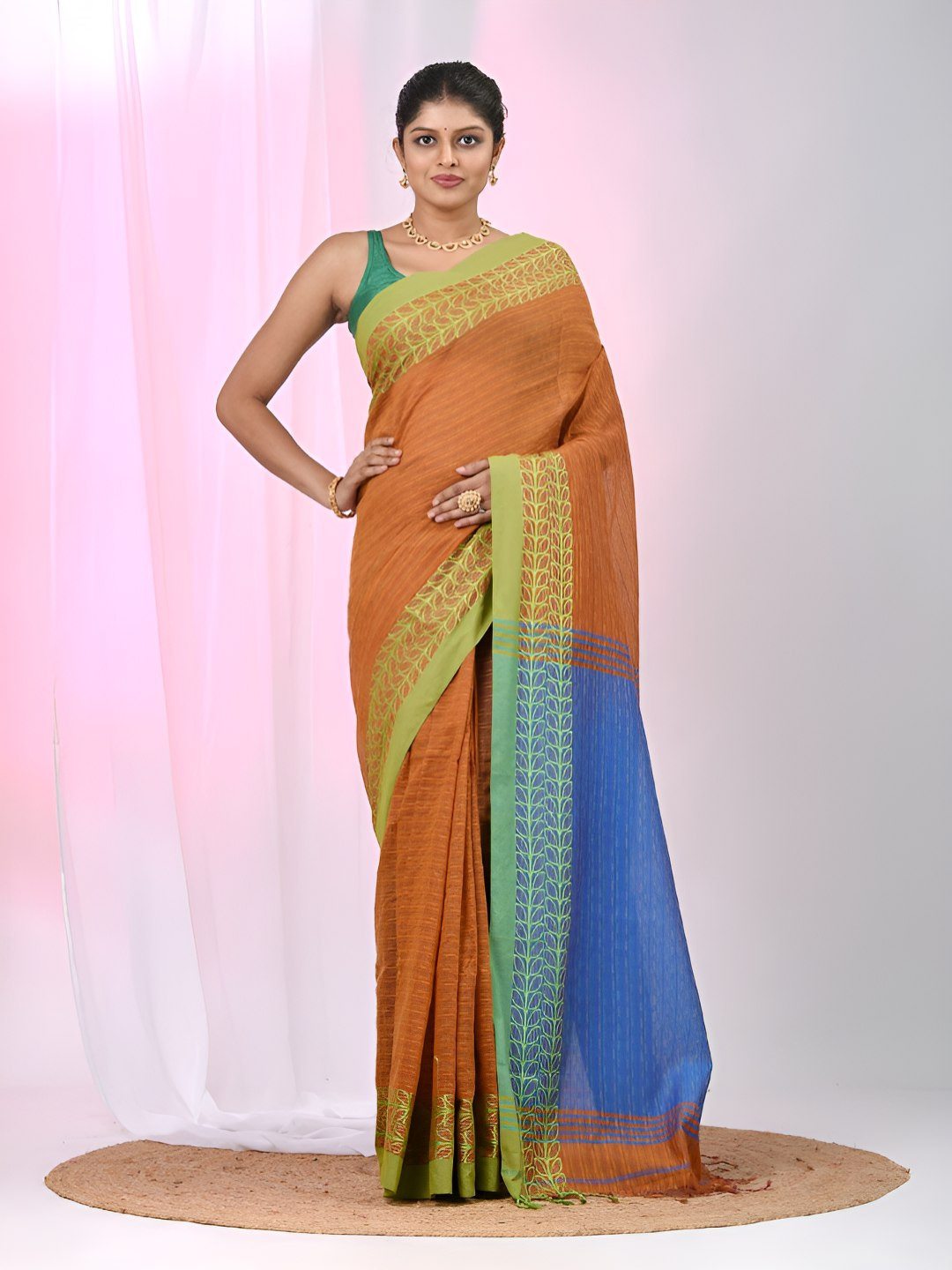 Charukriti Woven Design Pure Cotton Handloom Saree with Vibrant Borders