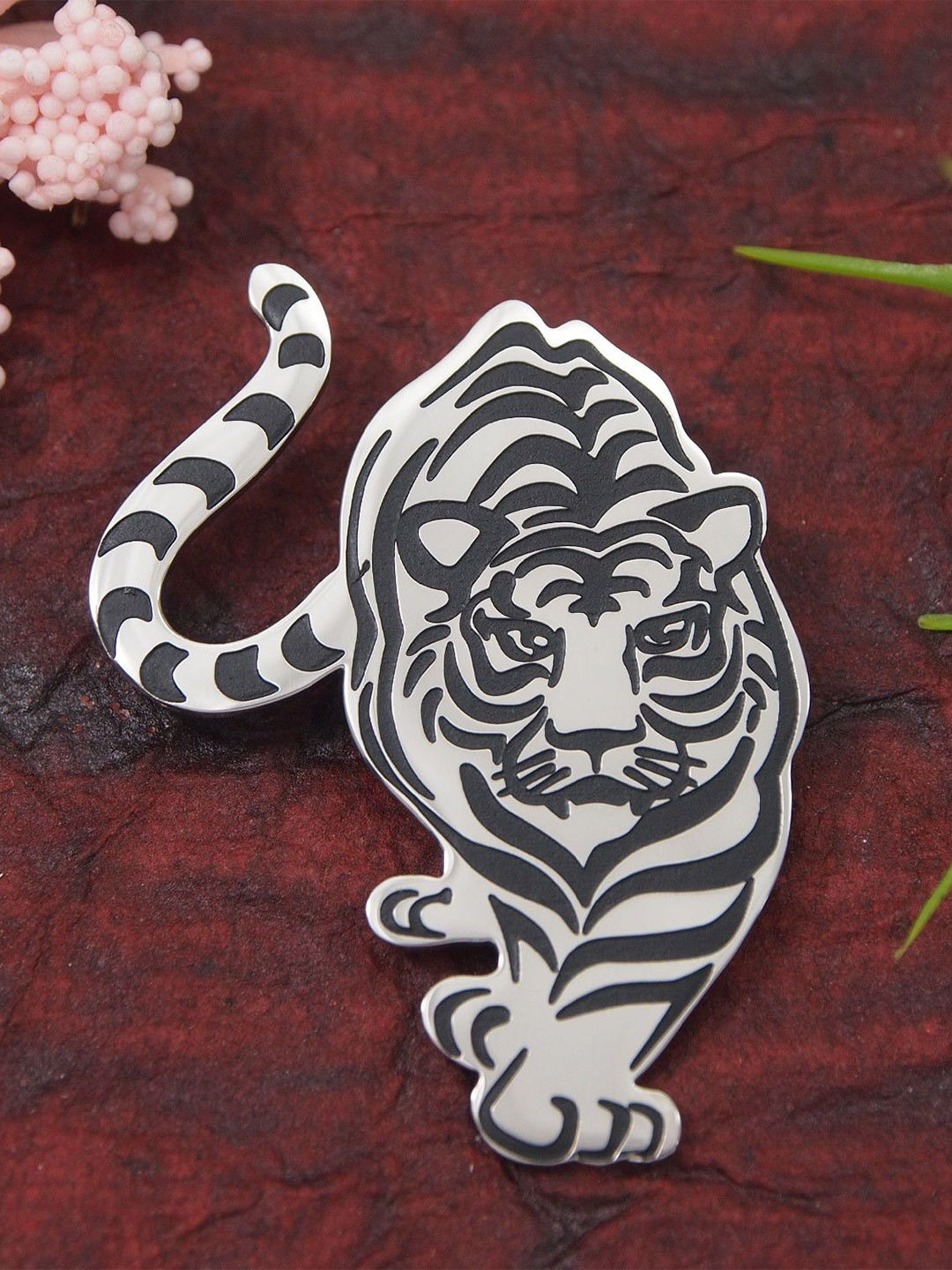 ADORN Unisex Stainless Steel Tiger Lapel Brooch