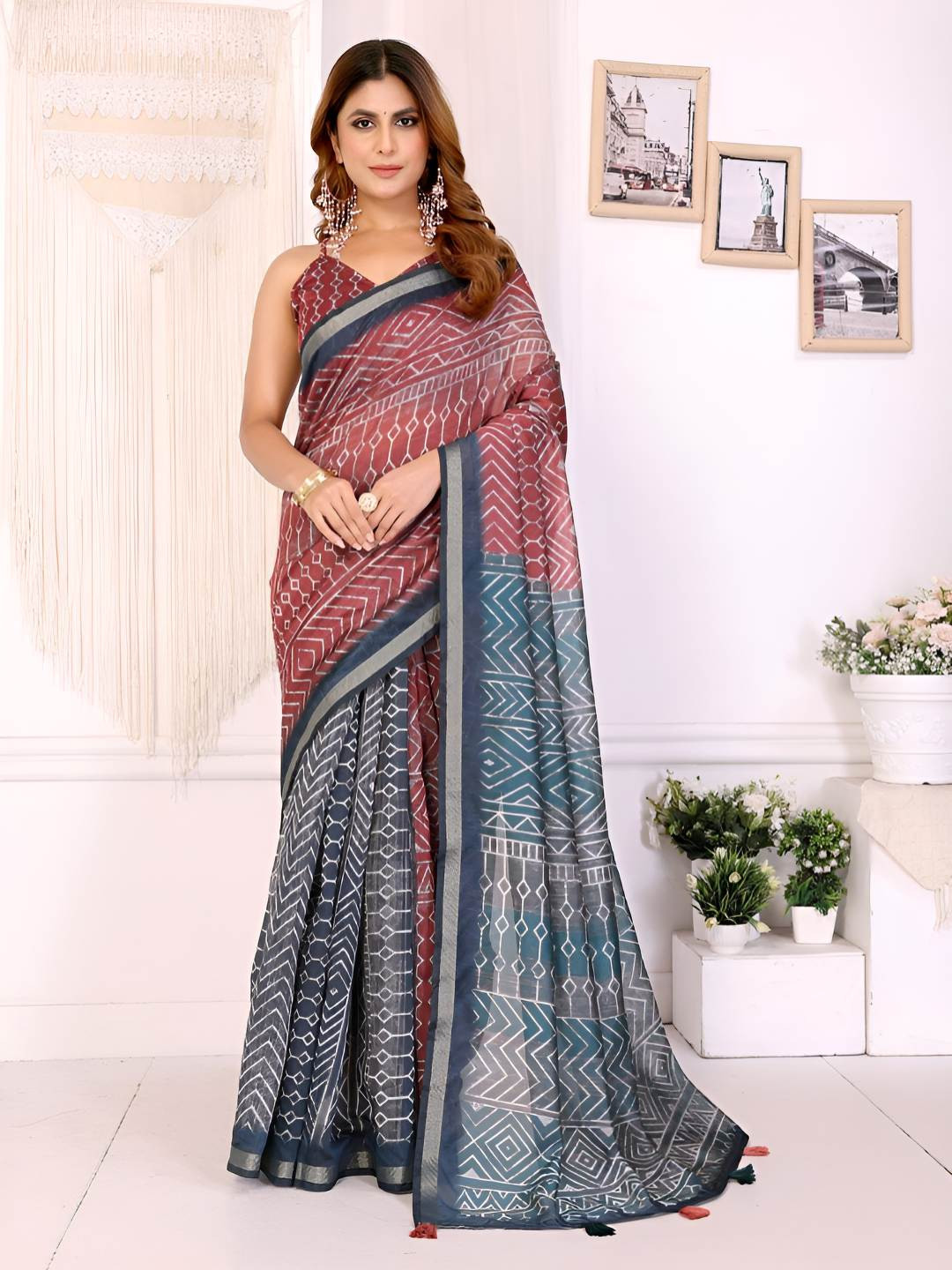 TRUSTED RAJVEER Geometric Printed Half and Half Saree