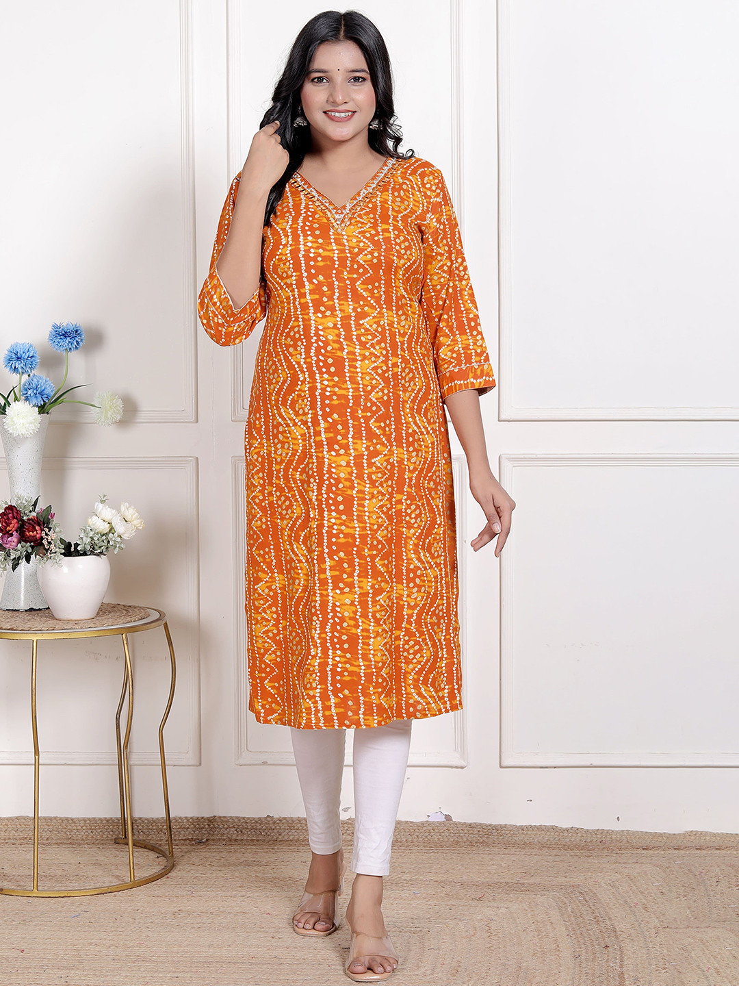 MIRAVAN Women Bandhani Printed Festive Straight Kurta