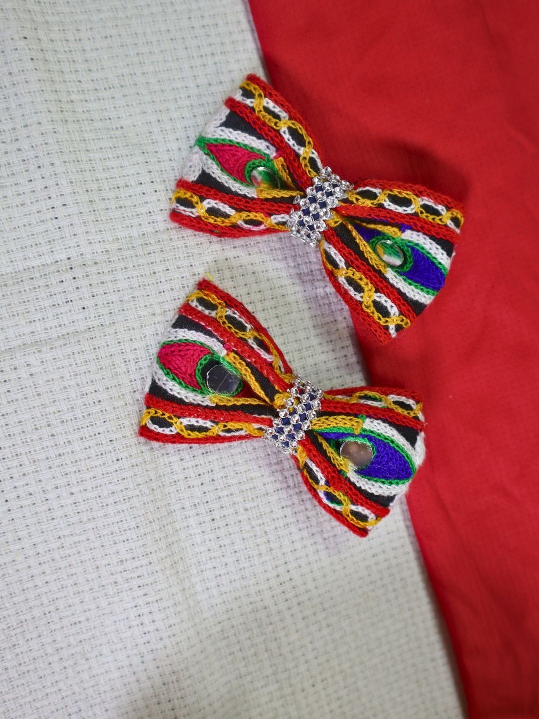 Kamule Girls Set of 2 Embroidered Bow Alligator Hair Clips