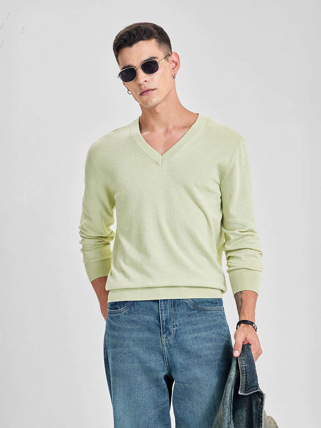 Snitch Men Light Green Solid Pullover Sweaters