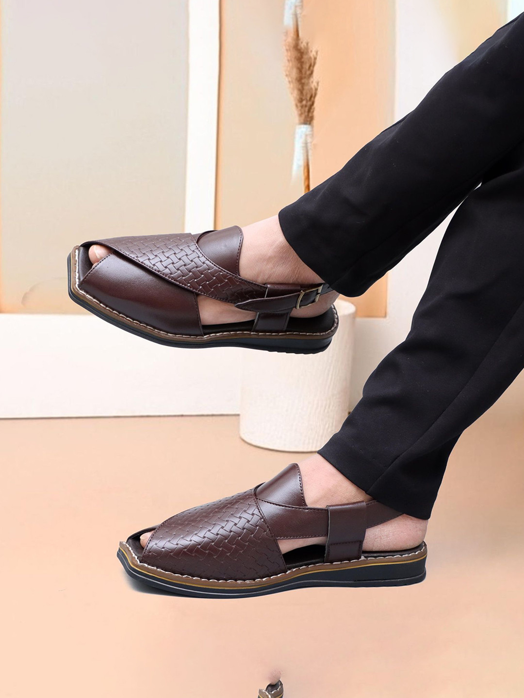 N N Creation Men Leather Shoe-Style Sandals With Buckle