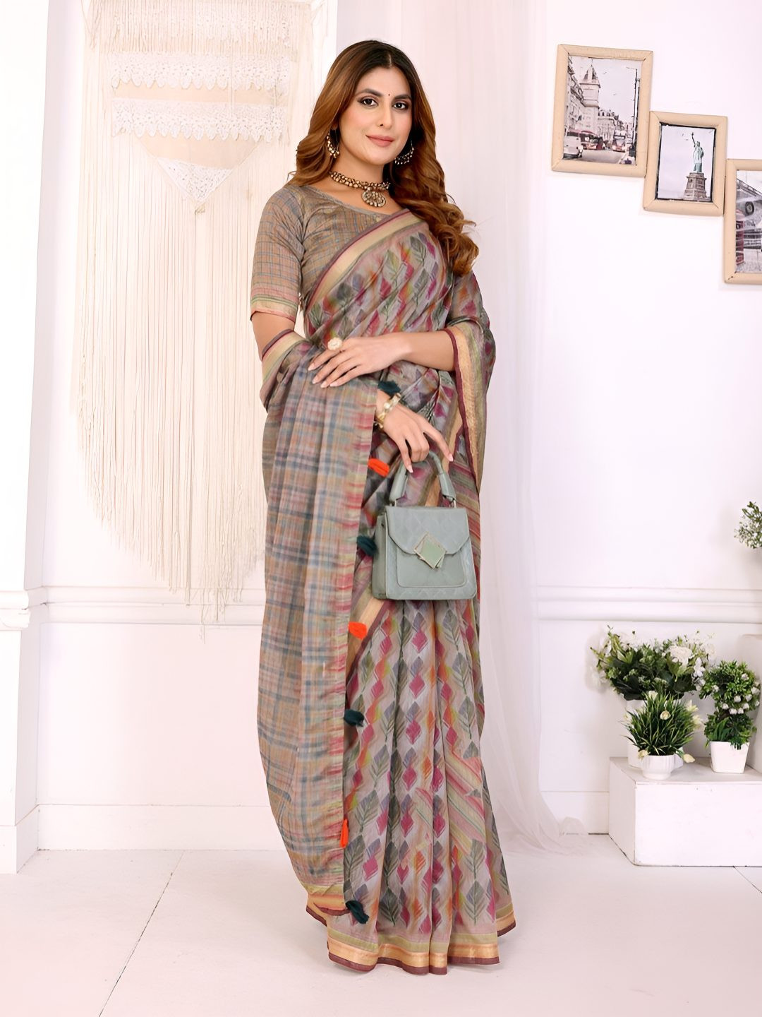 TRUSTED RAJVEER Abstract Printed Chanderi Saree with Zari Border