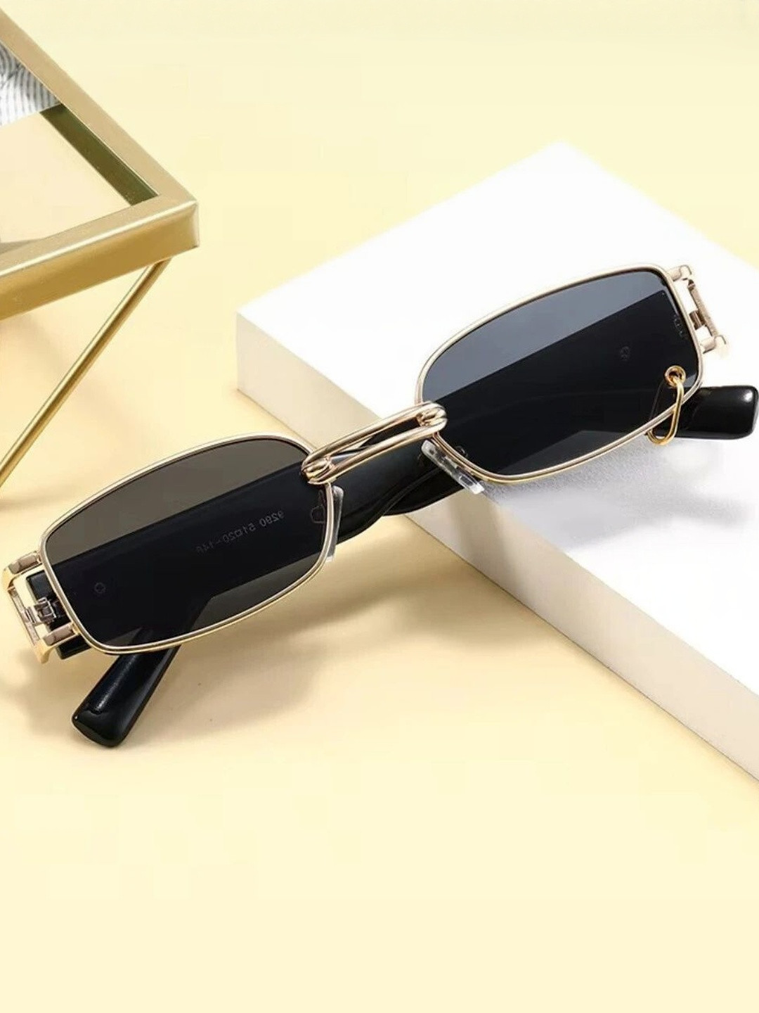 HIPE Unisex Rectangle Sunglasses with UV Protected Lens RINGL