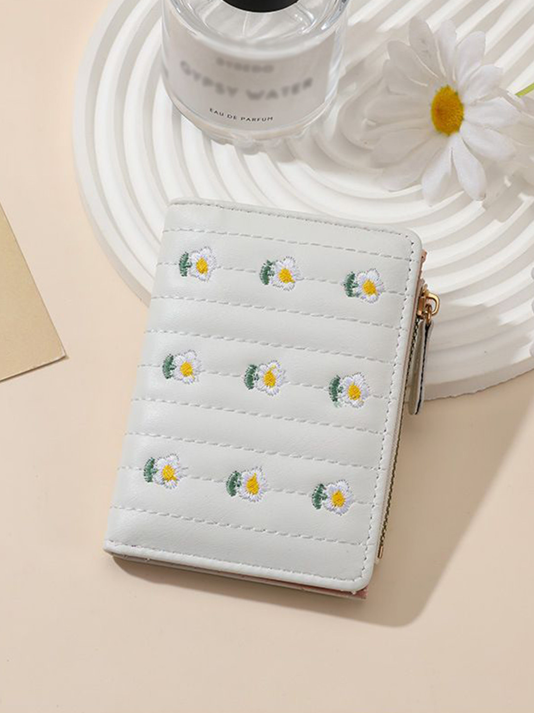 VALERIE Women Set of 3 Floral Detachable Flap Two Fold Wallets