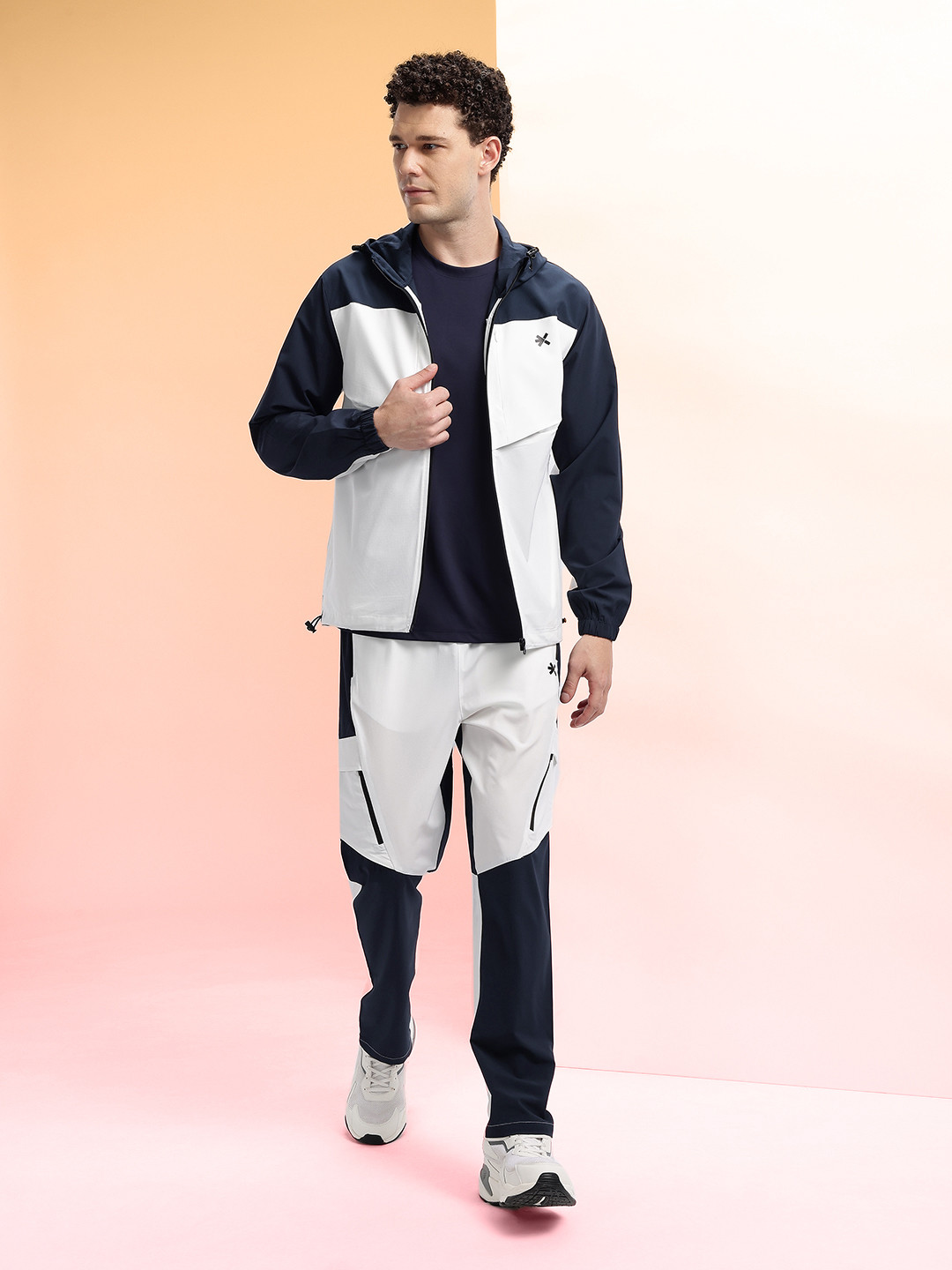 HRX by Hrithik Roshan Colourblocked Rapid-Dry Running Tracksuit with Reflective Elements