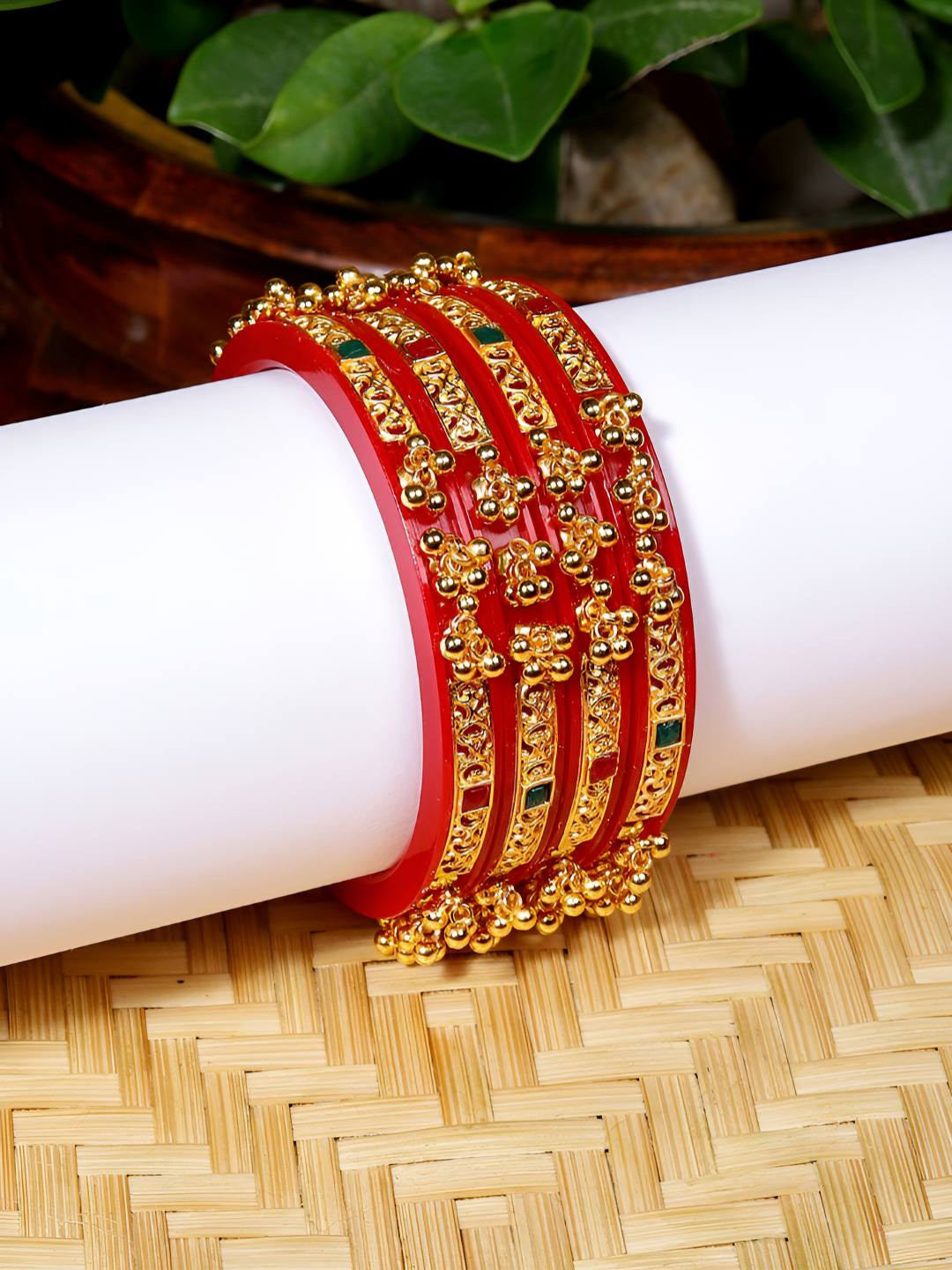 FIROZA Set of 4 Gold-Plated Stones Studded And Ghungroo Beaded Patalavani Vilas Bangles