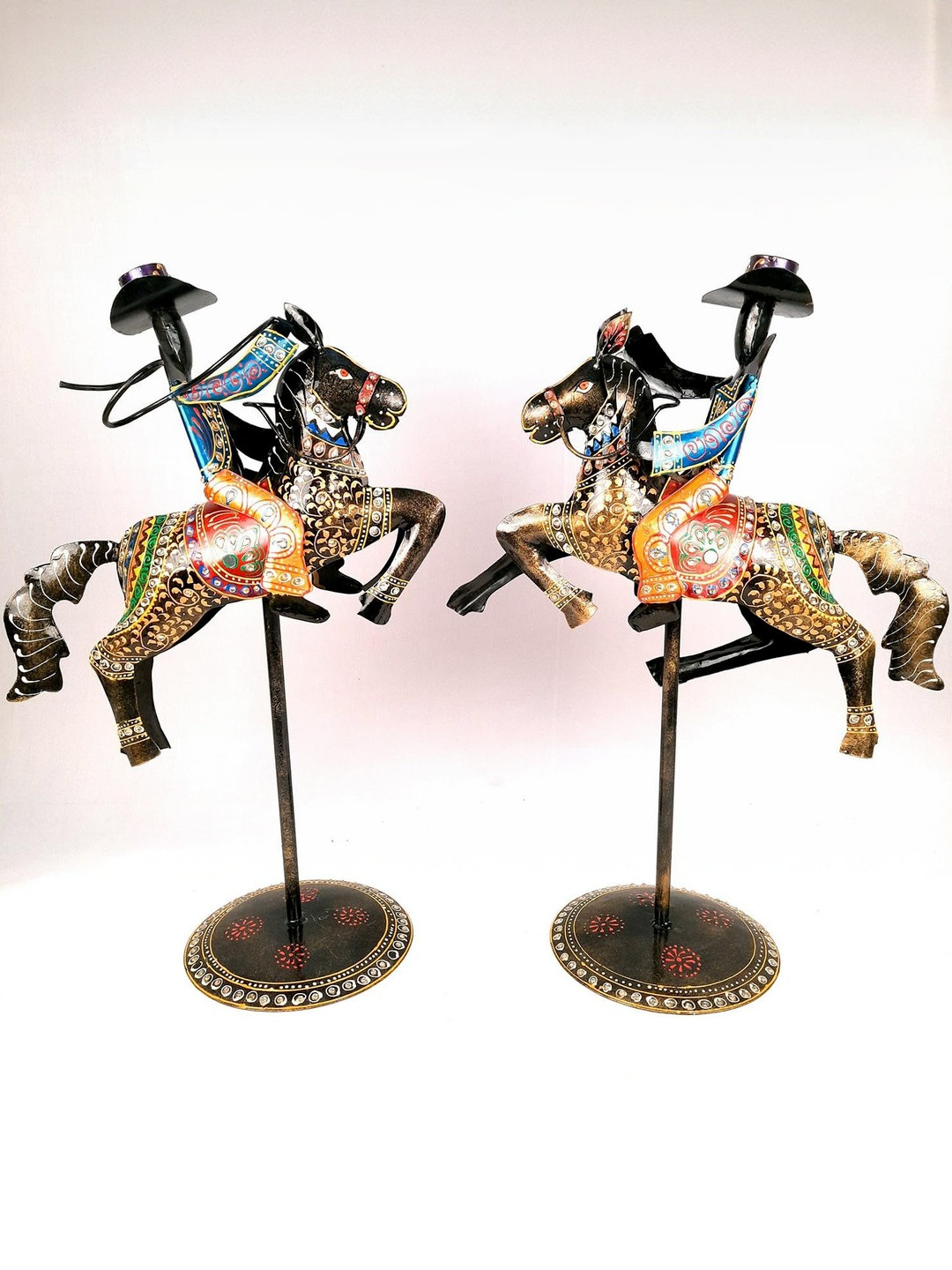 apka mart Pack Of 2 Cowboy Riding On Horse with Hunter Showpiece