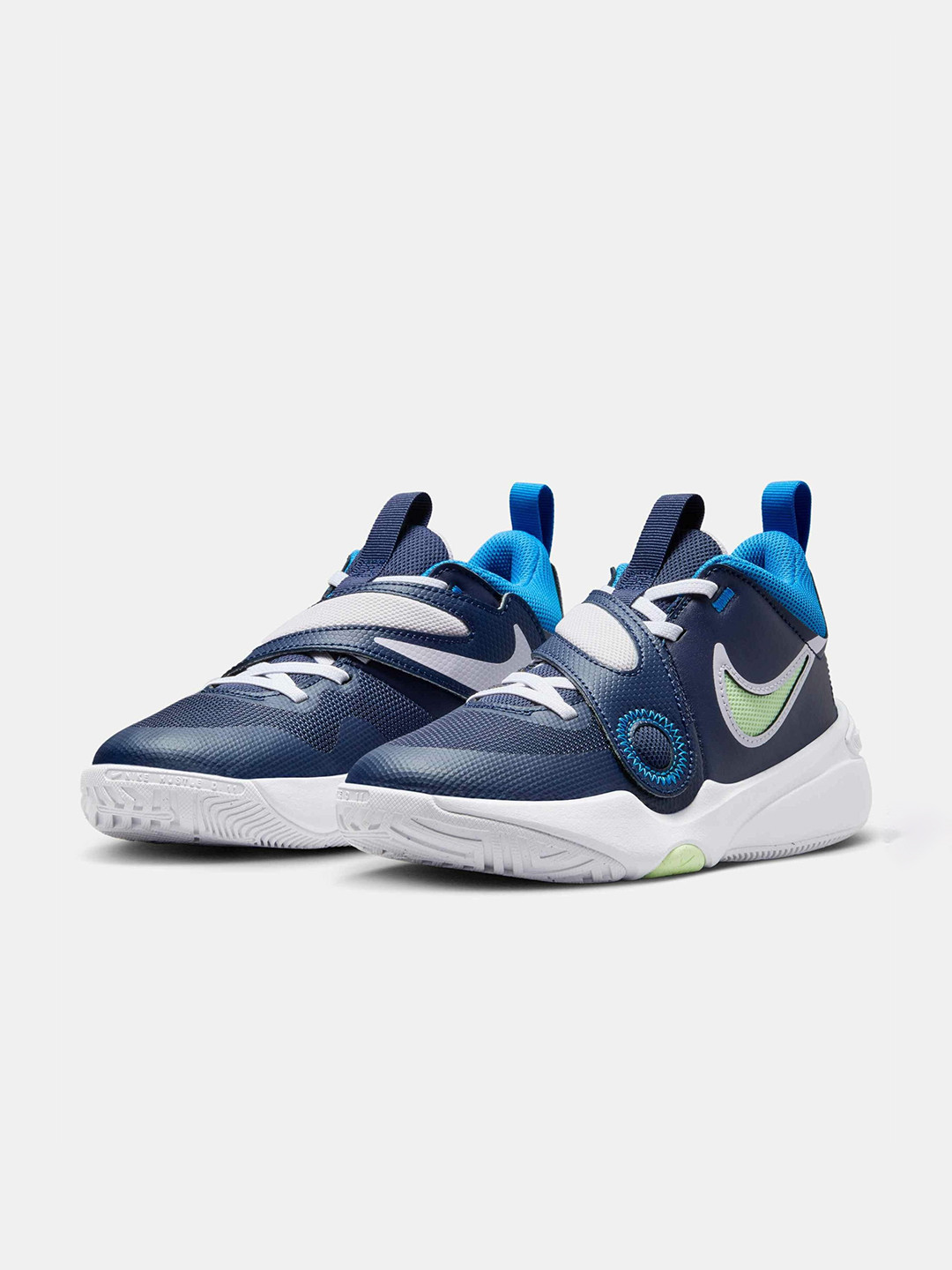 Nike Team Hustle D 11 Older Kids' Basketball Shoes