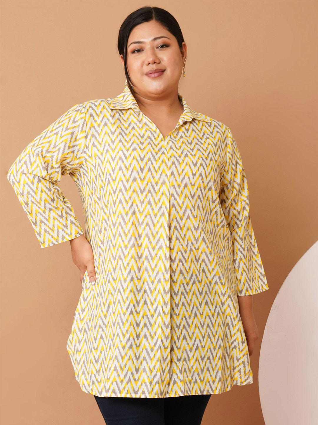 U&F Beyond Chevron Printed Crepe Shirt Style Longline Top