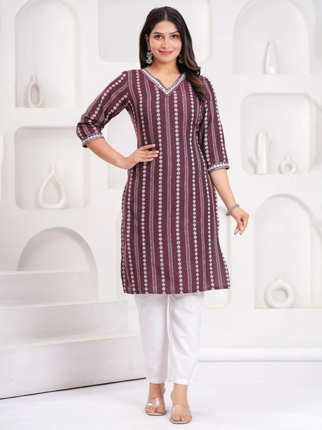 PakhiCreations Floral Printed V Neck Straight Cotton Kurta