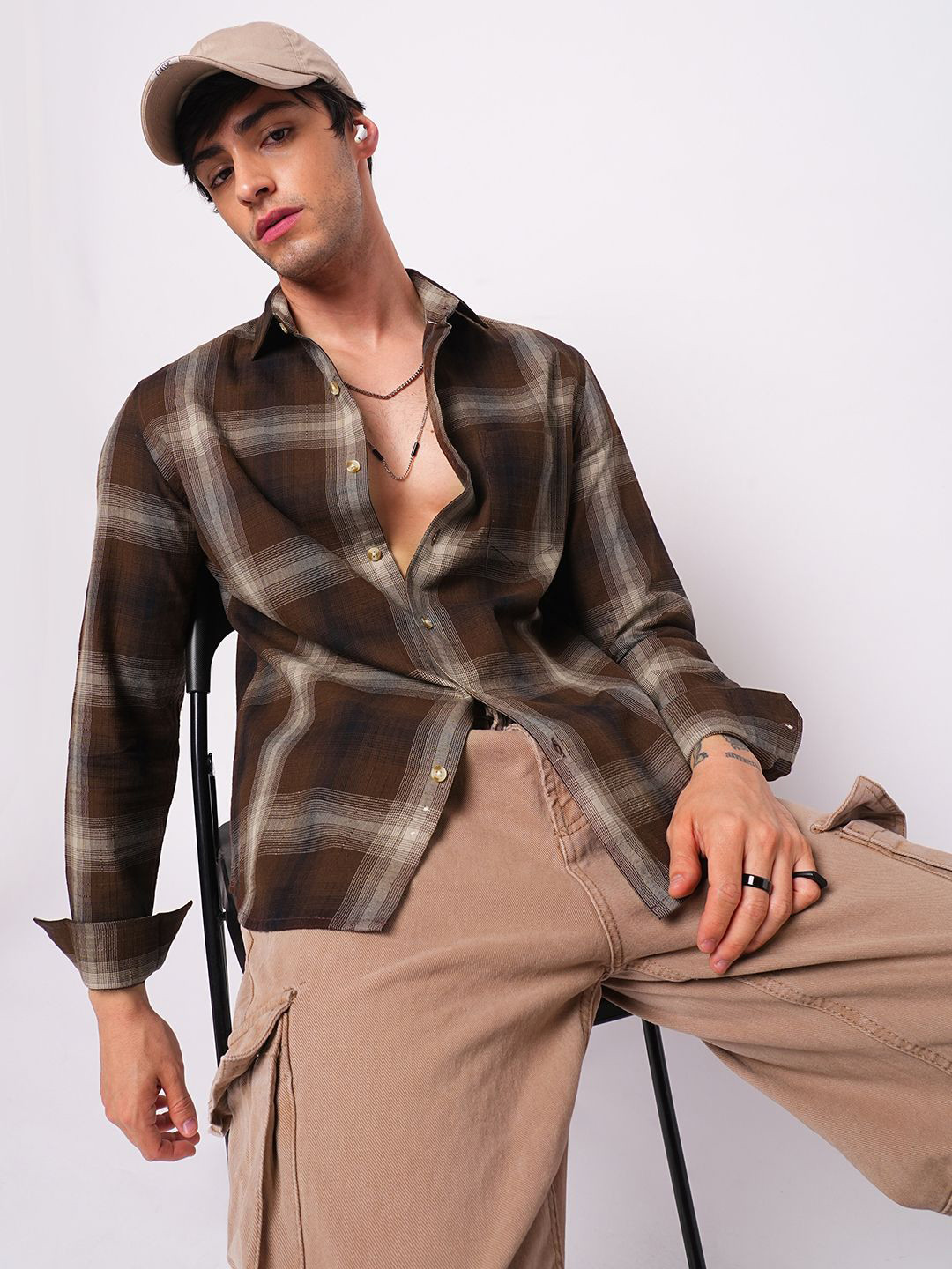VASTRADO Classic Spiffy Brunette Plaid Checked Slim Fit Cotton Casual Shirt